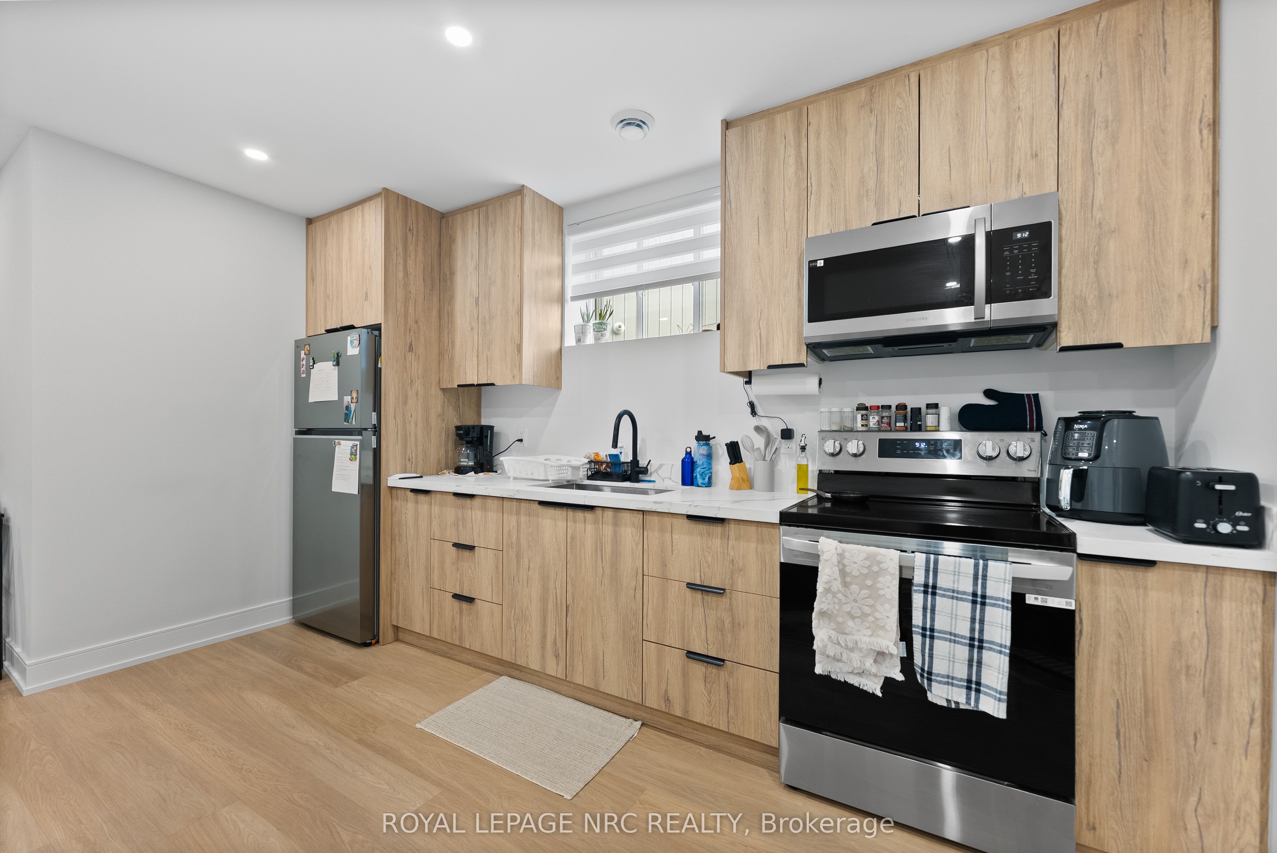 7392 Splendour Drive Property Photo 31