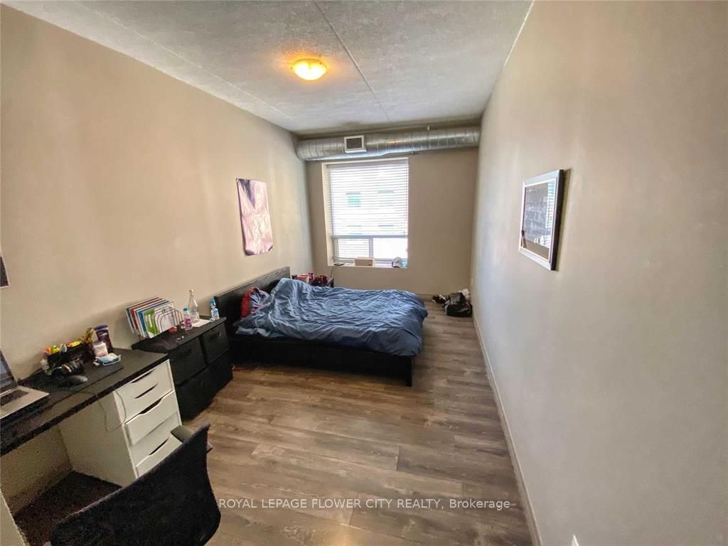8 Hickory Street 703 Property Photo 6