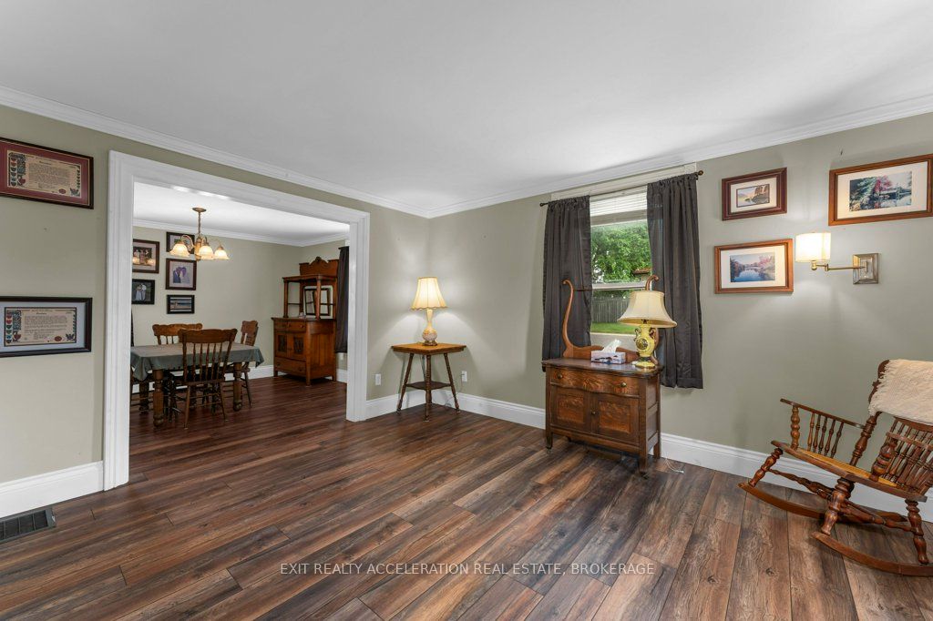 182 West Street Property Photo 7