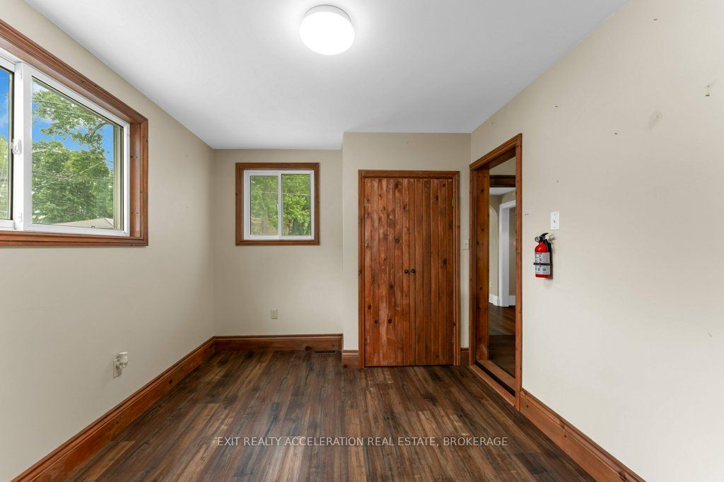182 West Street Property Photo 20