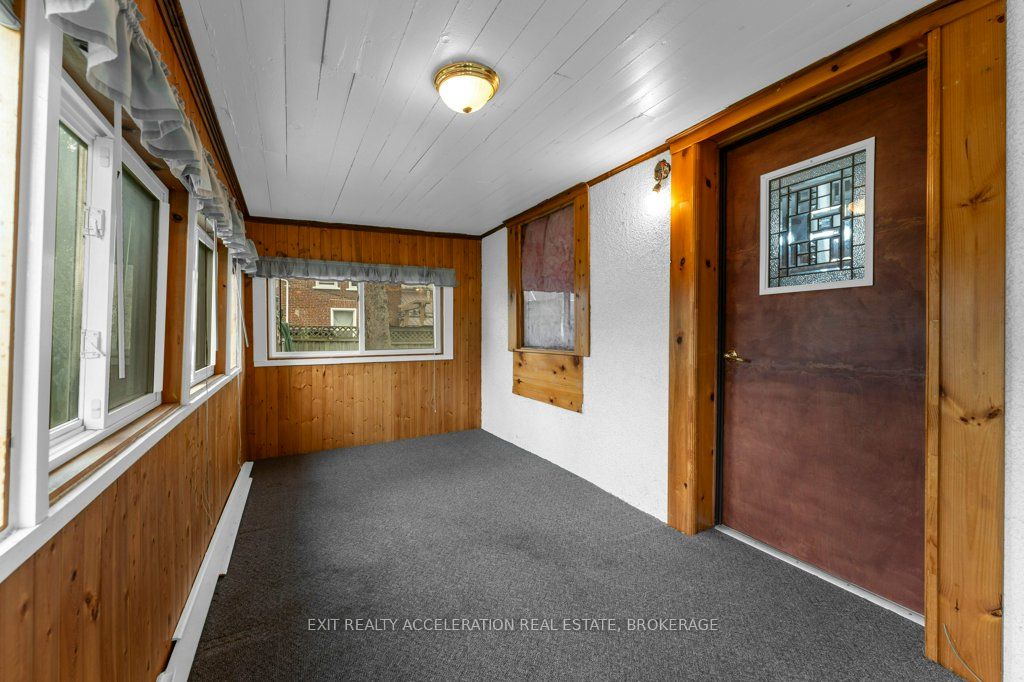 182 West Street Property Photo 23
