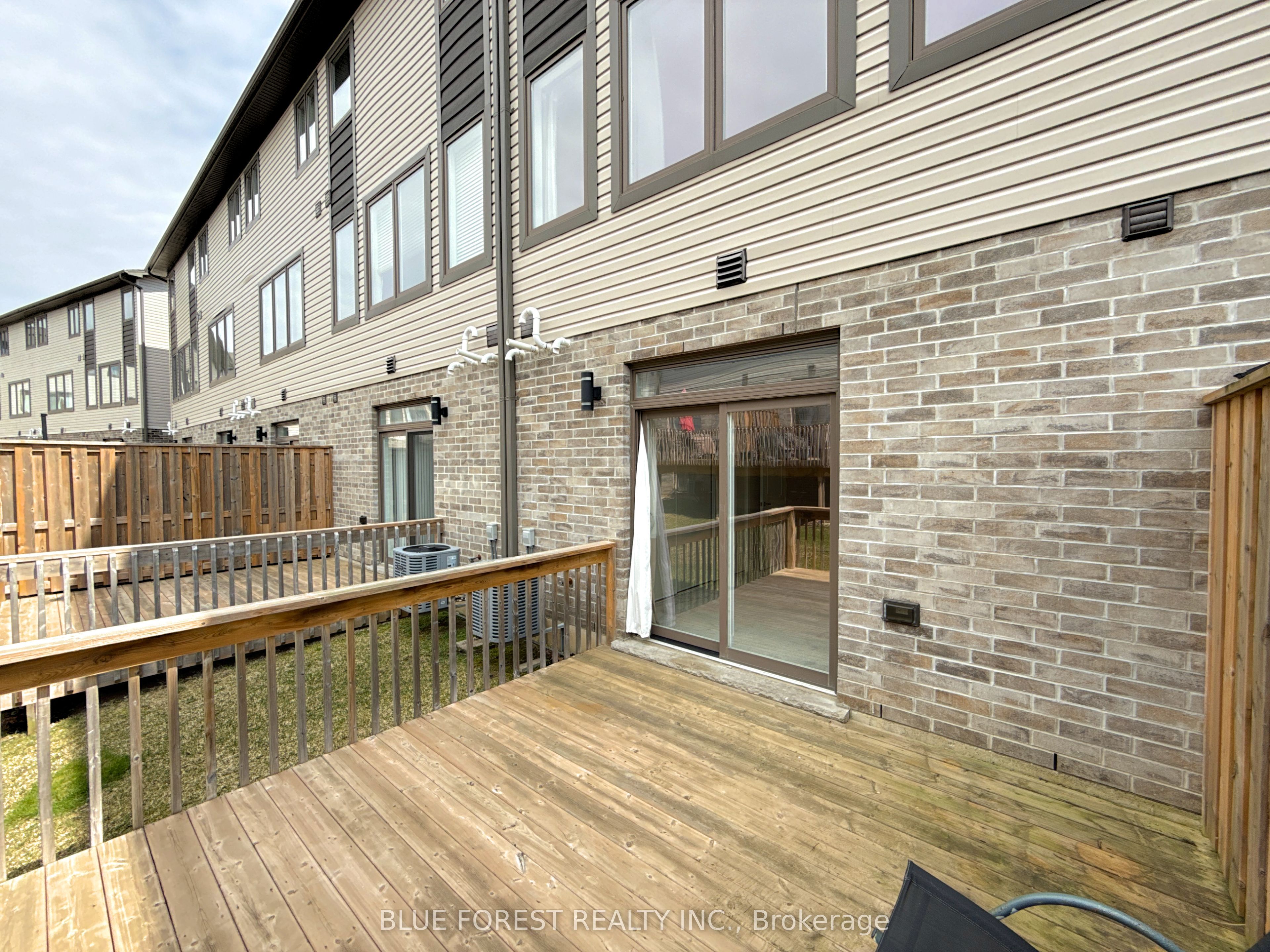 2112 Meadowgate Boulevard Property Photo 31