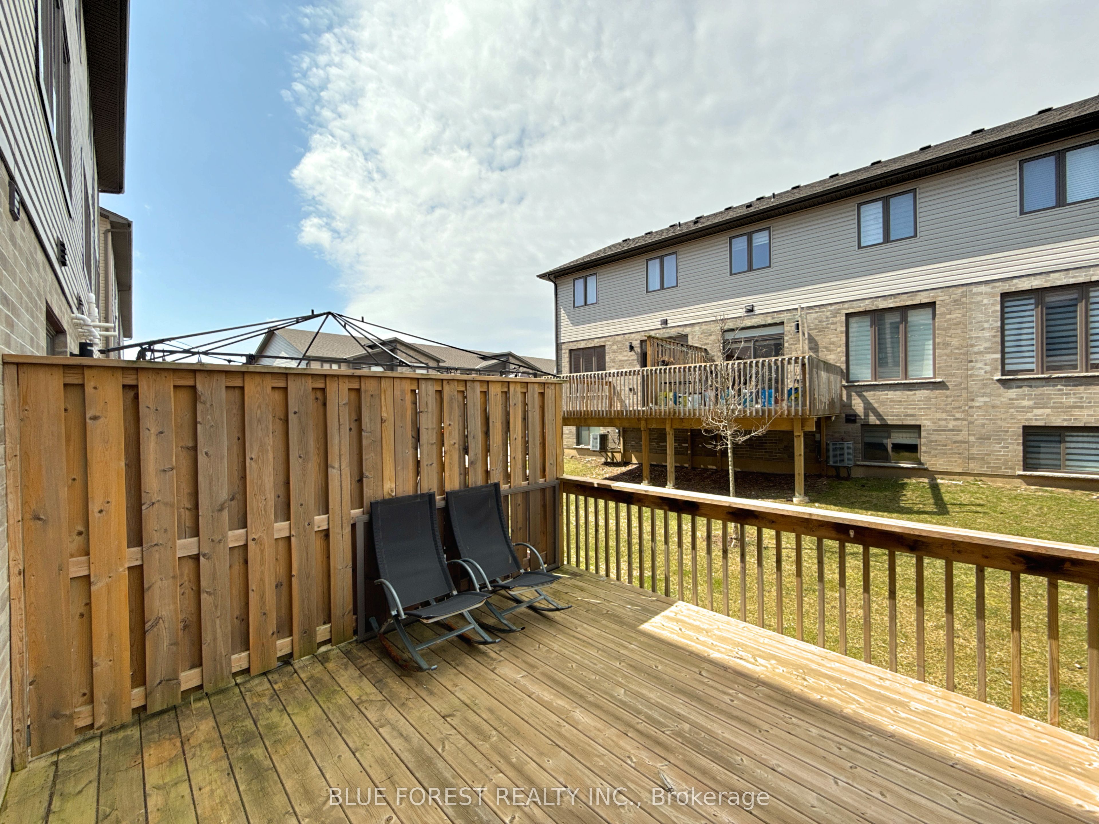 2112 Meadowgate Boulevard Property Photo 32