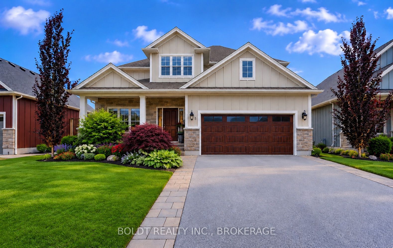 5 Gossen Drive Property Photo 1