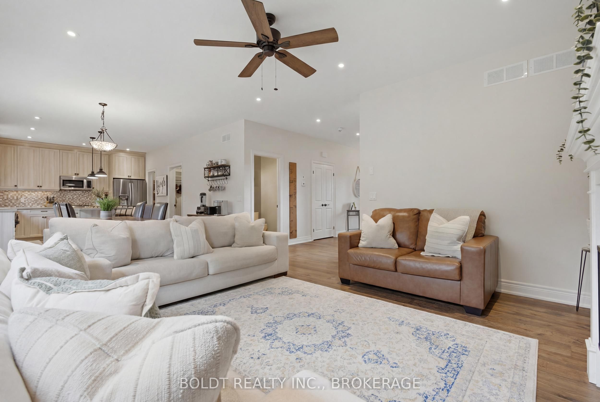 5 Gossen Drive Property Photo 9