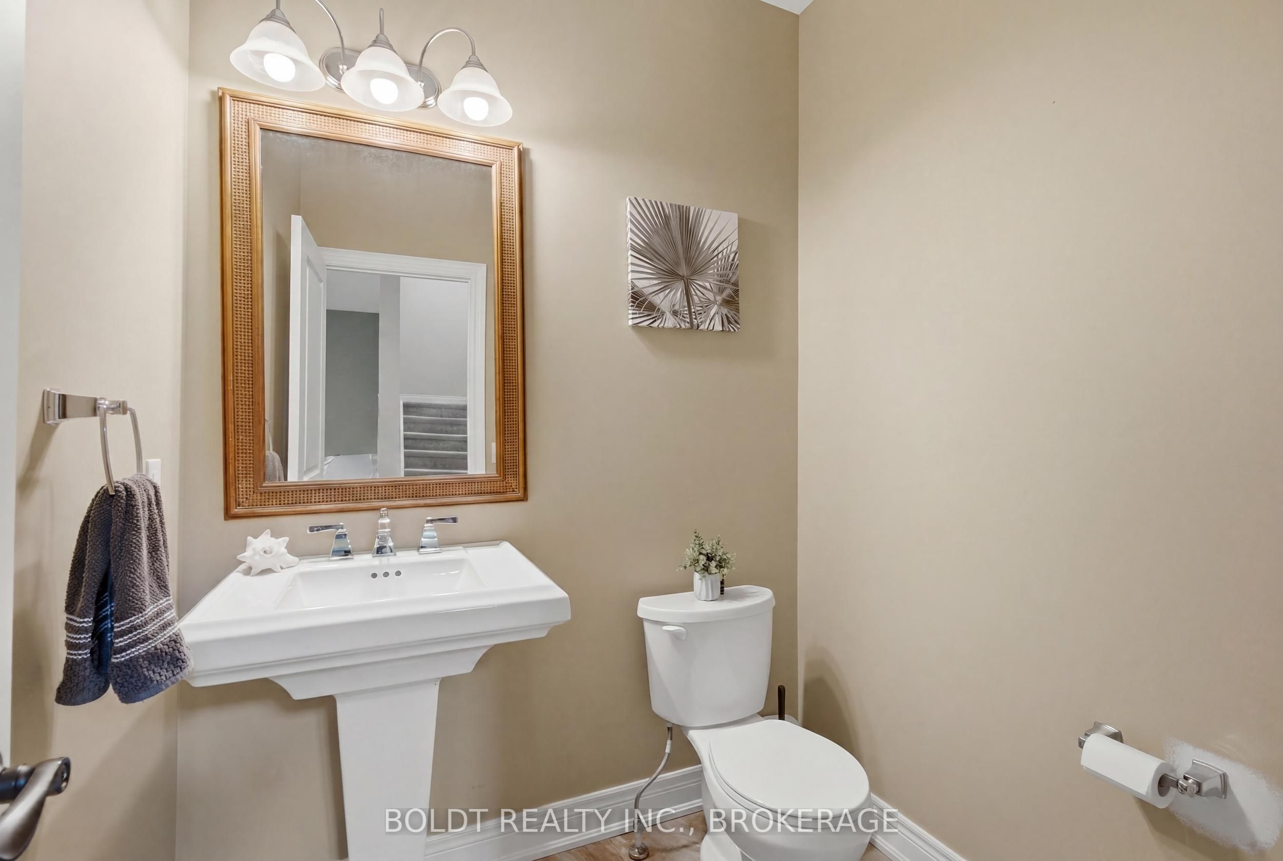 5 Gossen Drive Property Photo 16