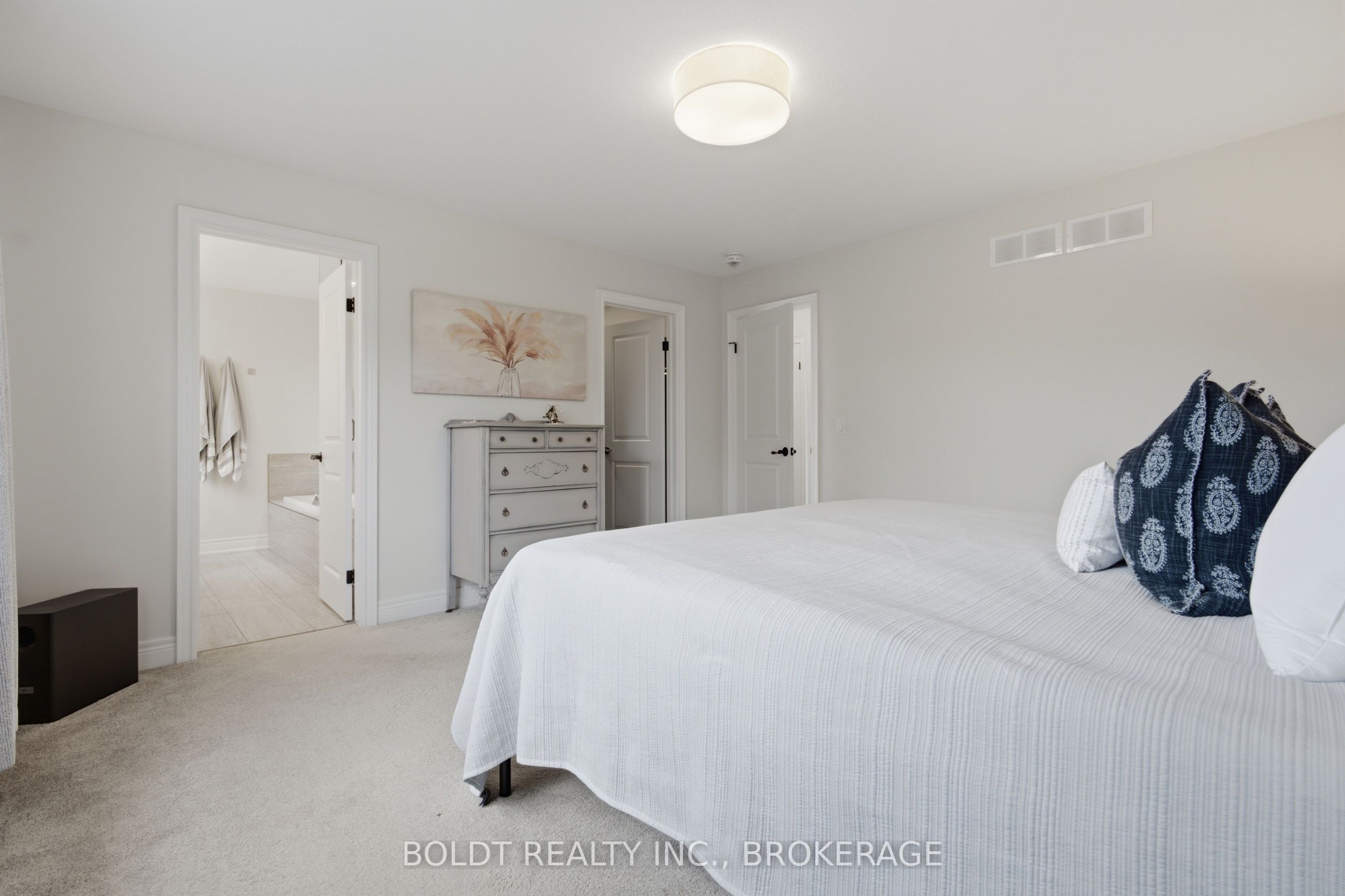 5 Gossen Drive Property Photo 21