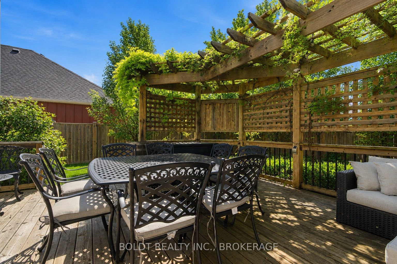 5 Gossen Drive Property Photo 39