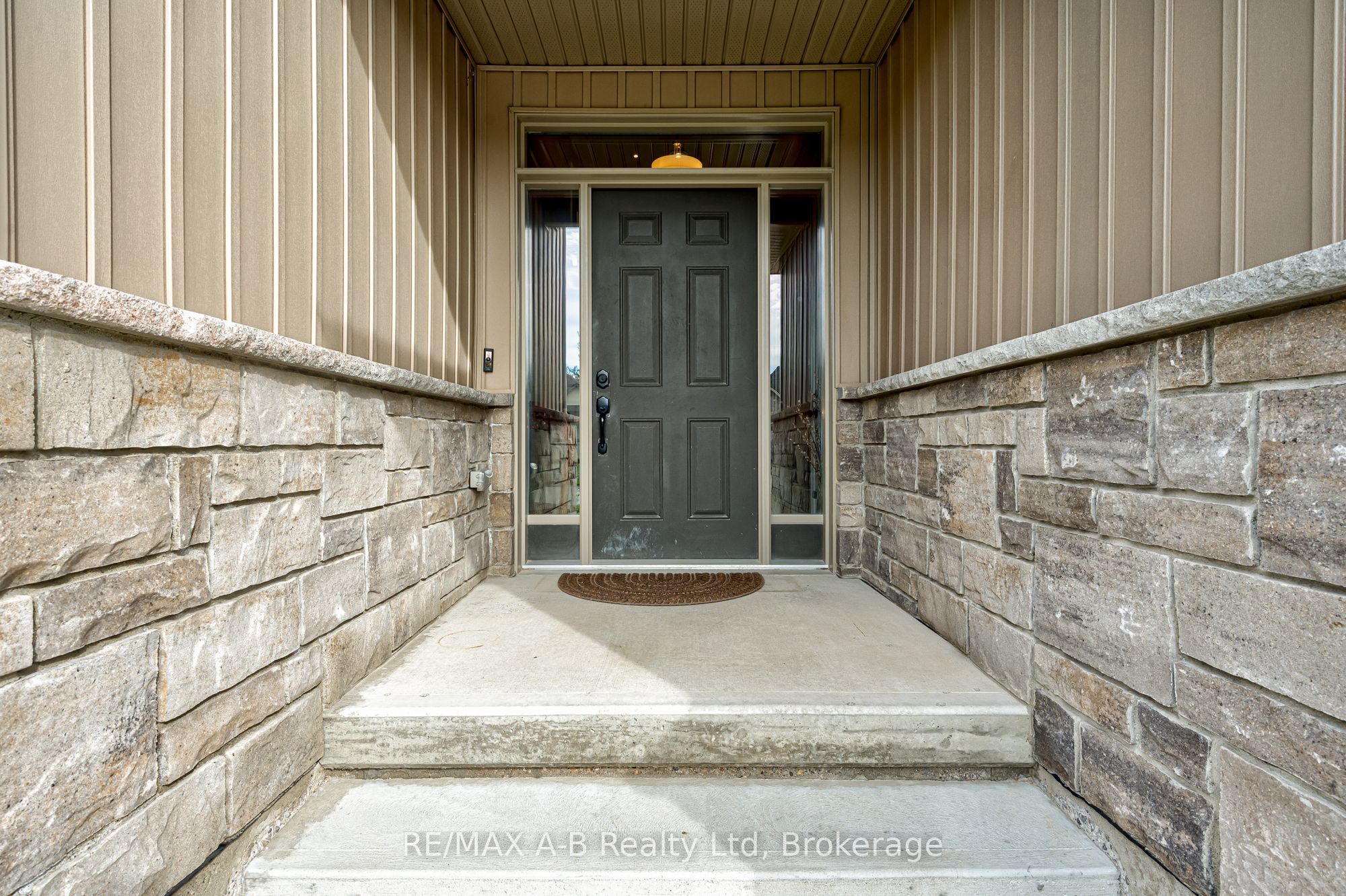 79 Sylvia Street Property Photo 6