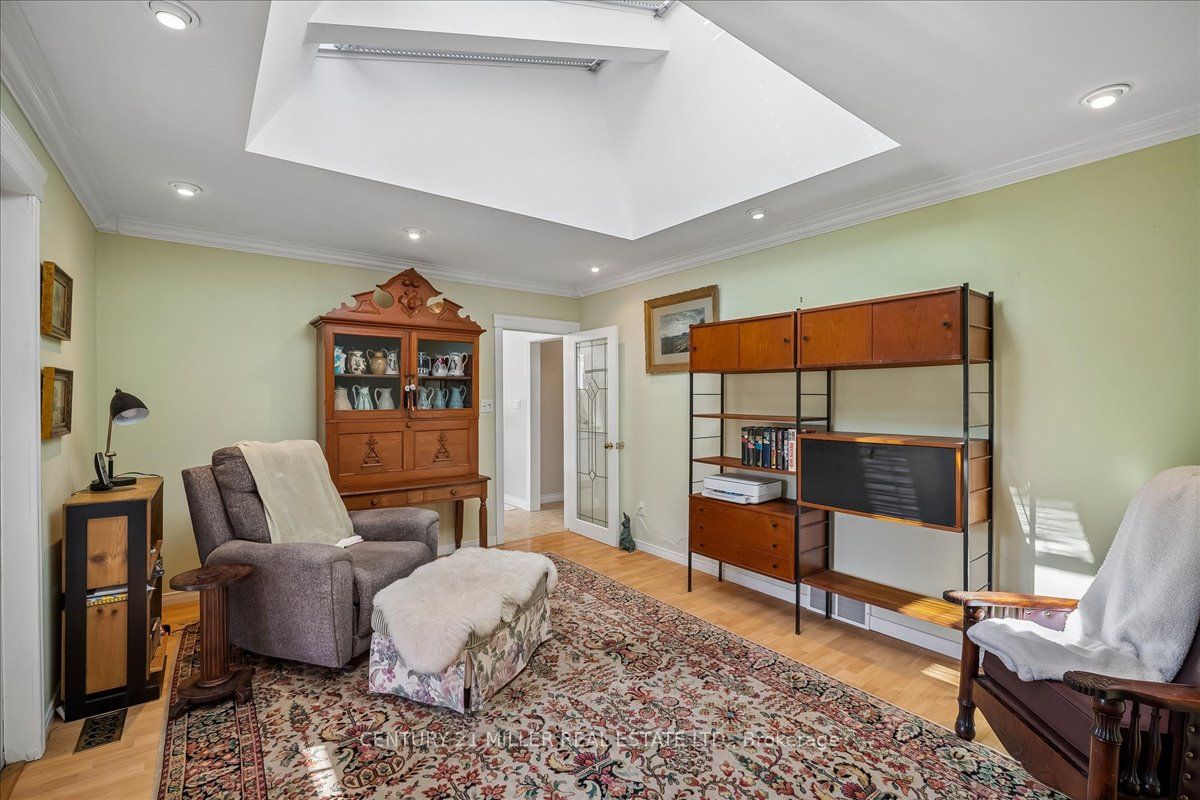 5 Cortina Crescent Property Photo 11