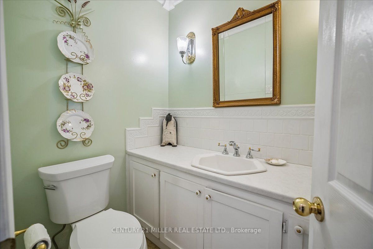 5 Cortina Crescent Property Photo 12