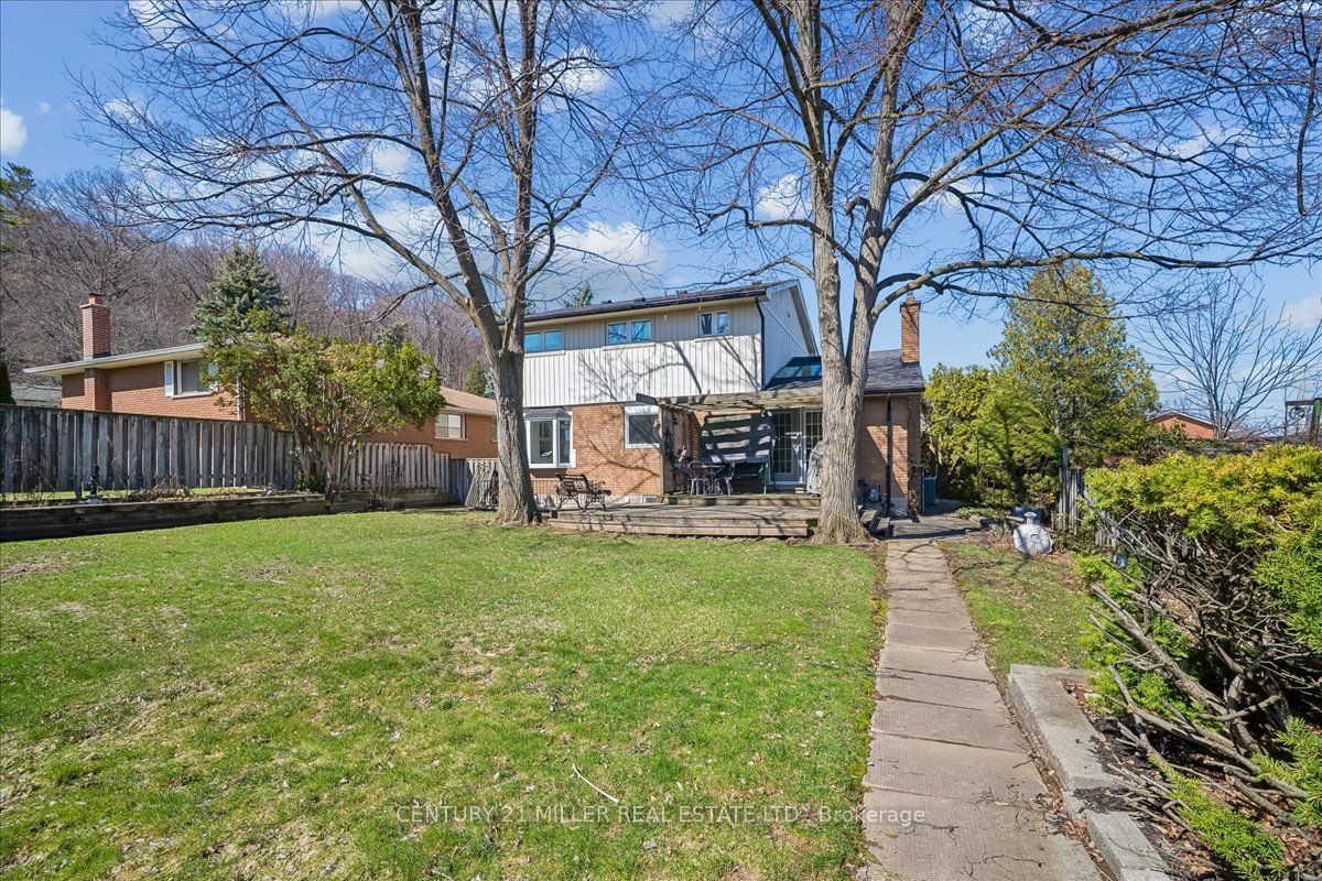 5 Cortina Crescent Property Photo 23