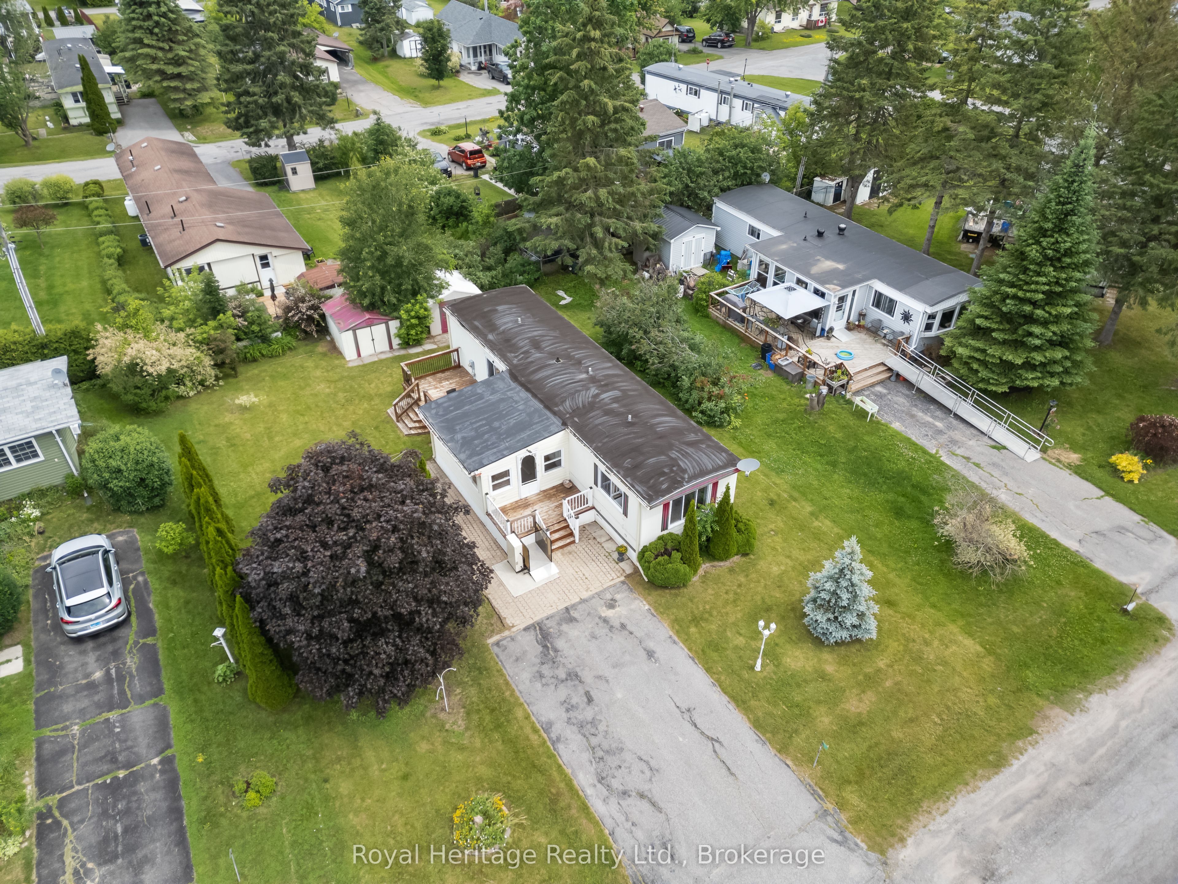 19 Park Crescent Property Photo 2