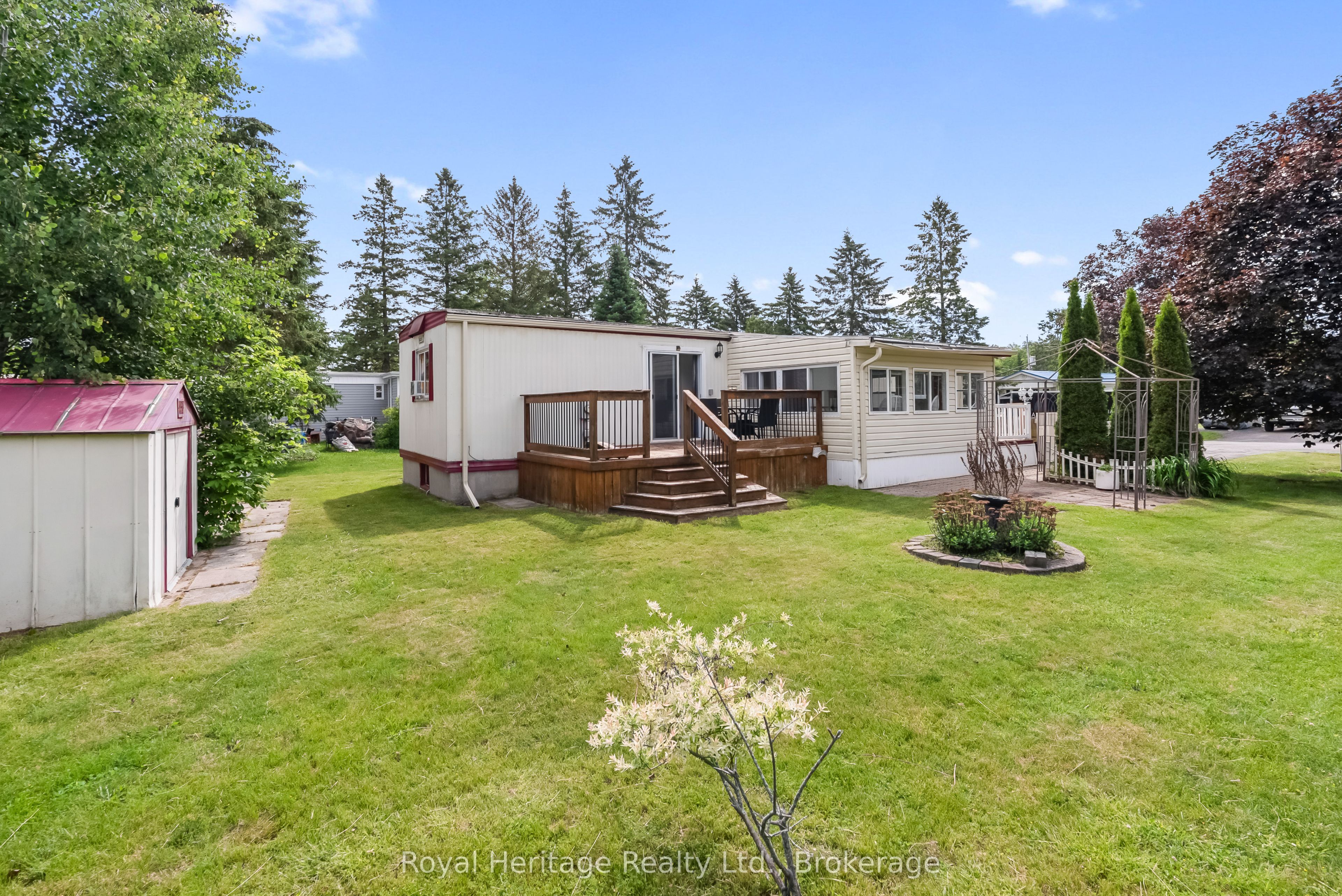 19 Park Crescent Property Photo 4