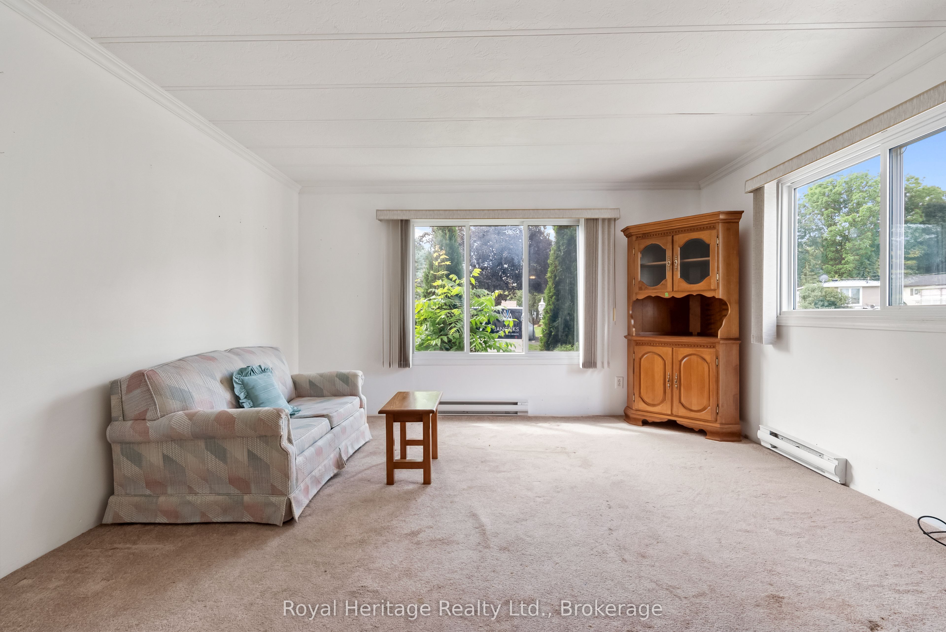 19 Park Crescent Property Photo 7