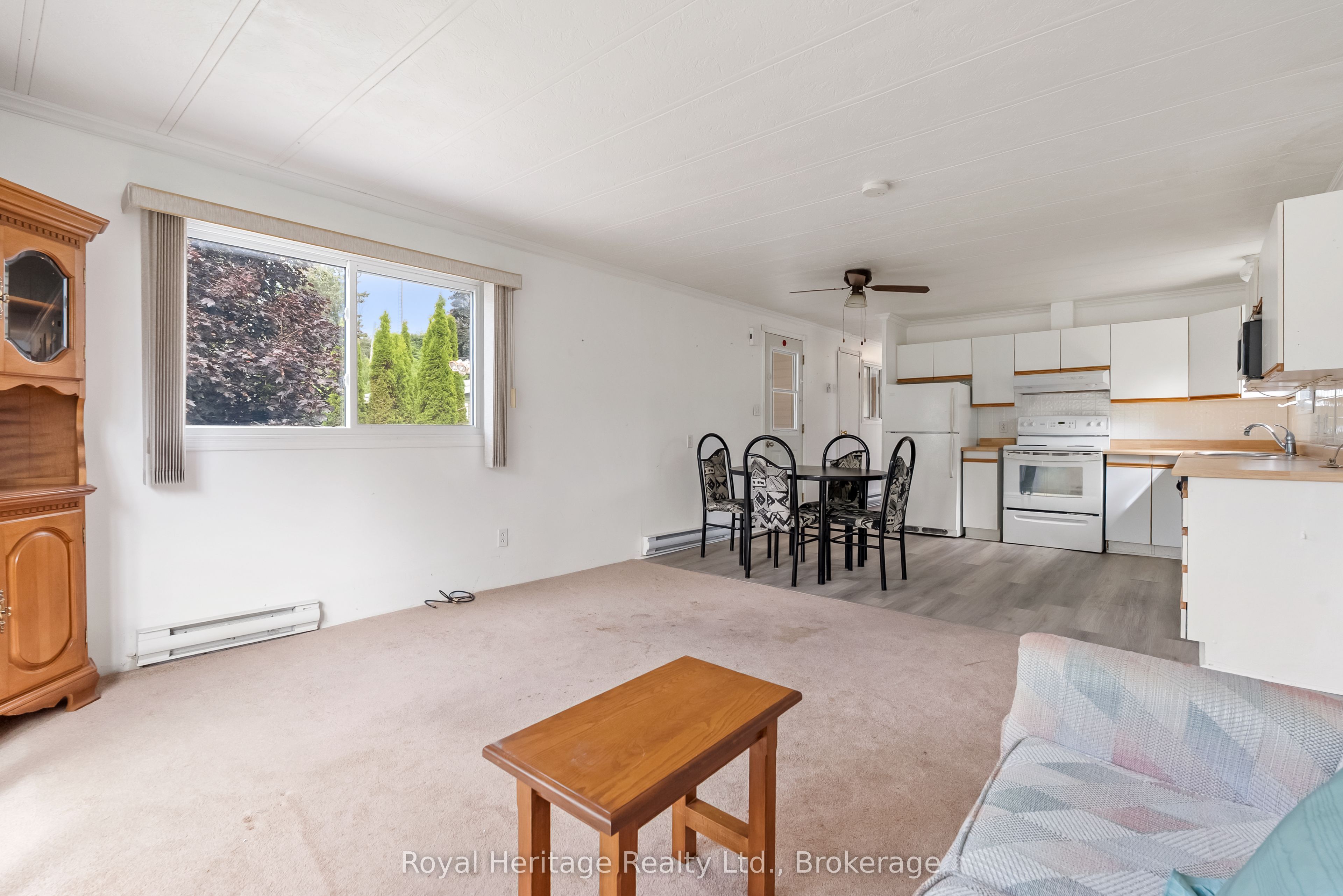 19 Park Crescent Property Photo 9
