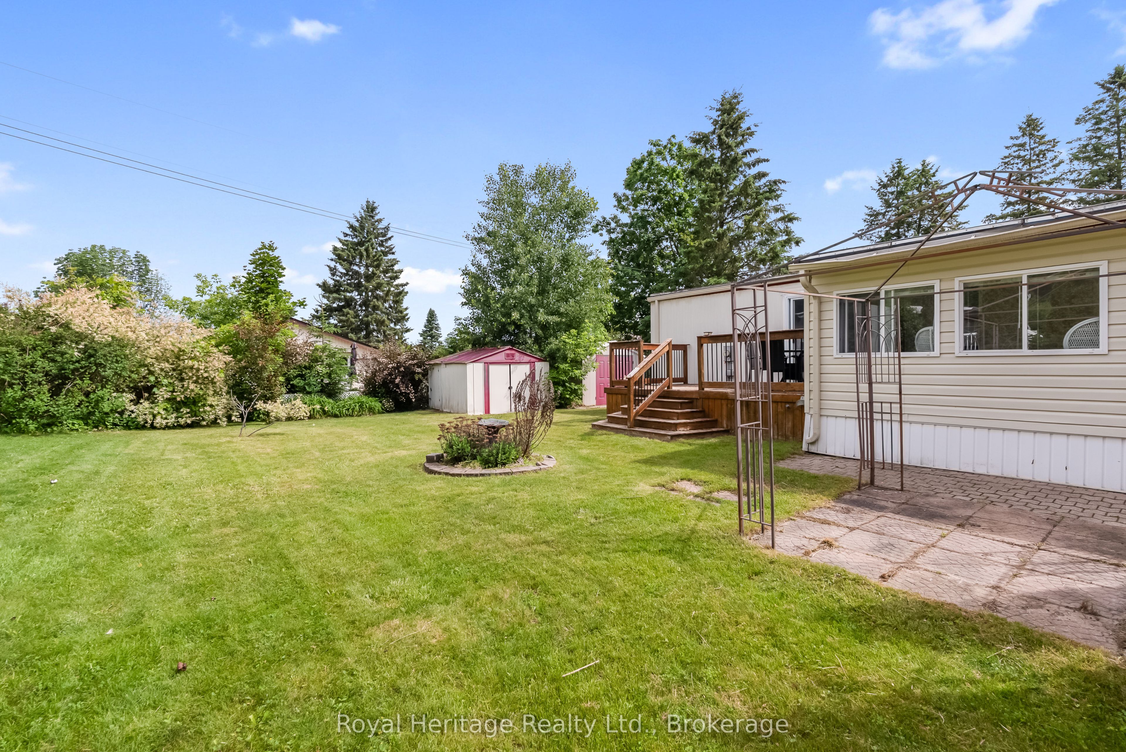 19 Park Crescent Property Photo 22