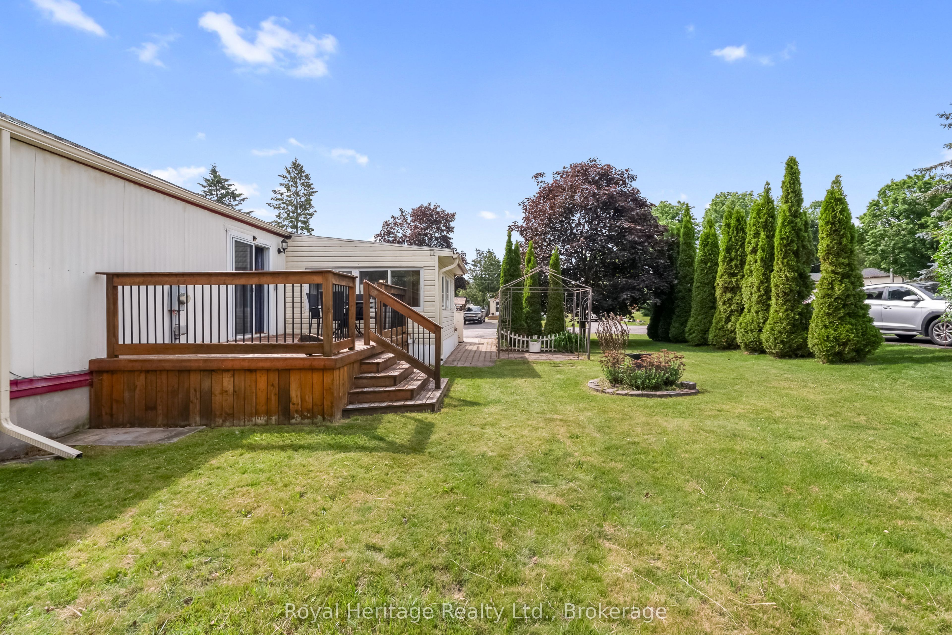 19 Park Crescent Property Photo 26
