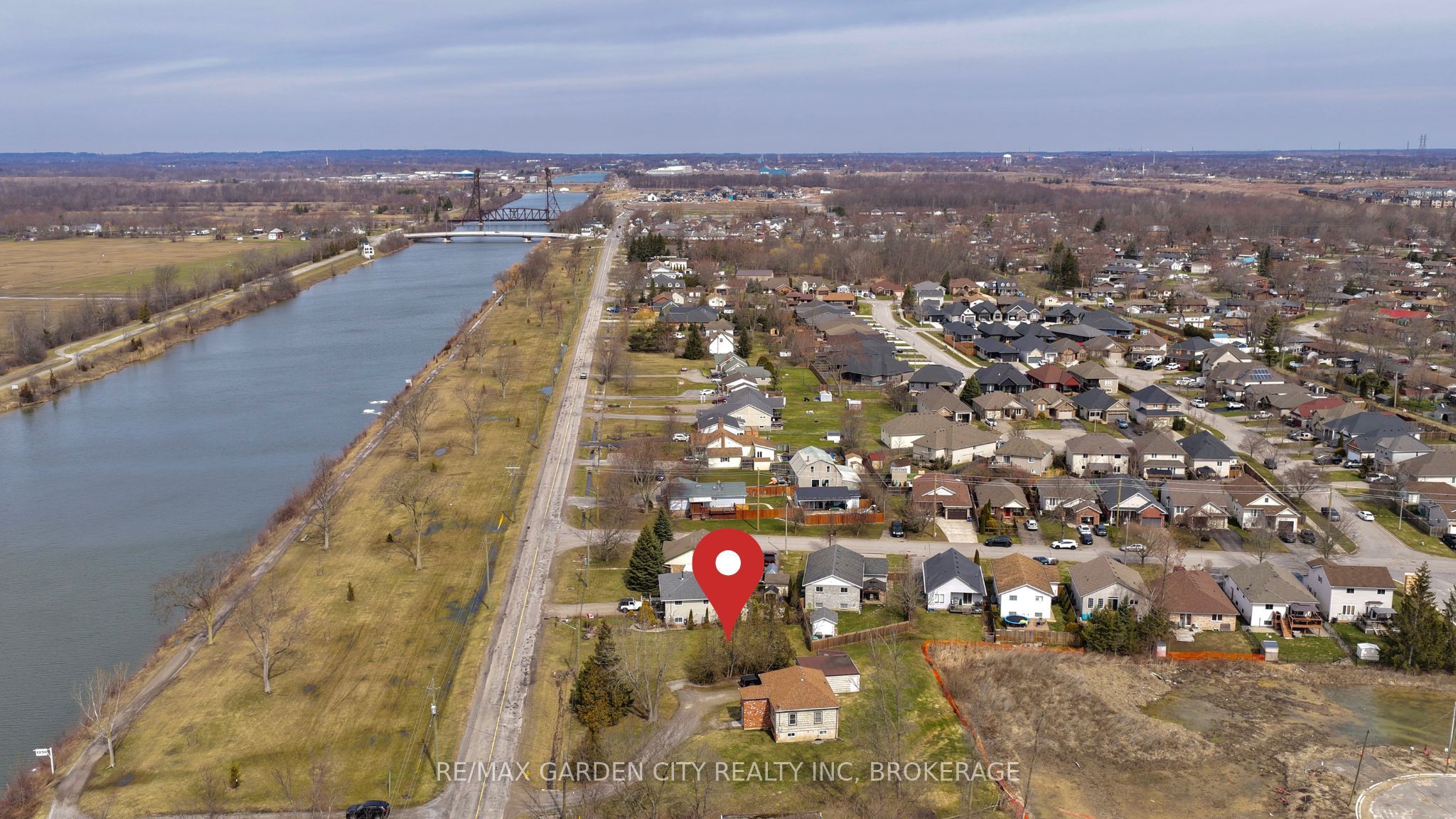 156 Kingsway Property Photo 10