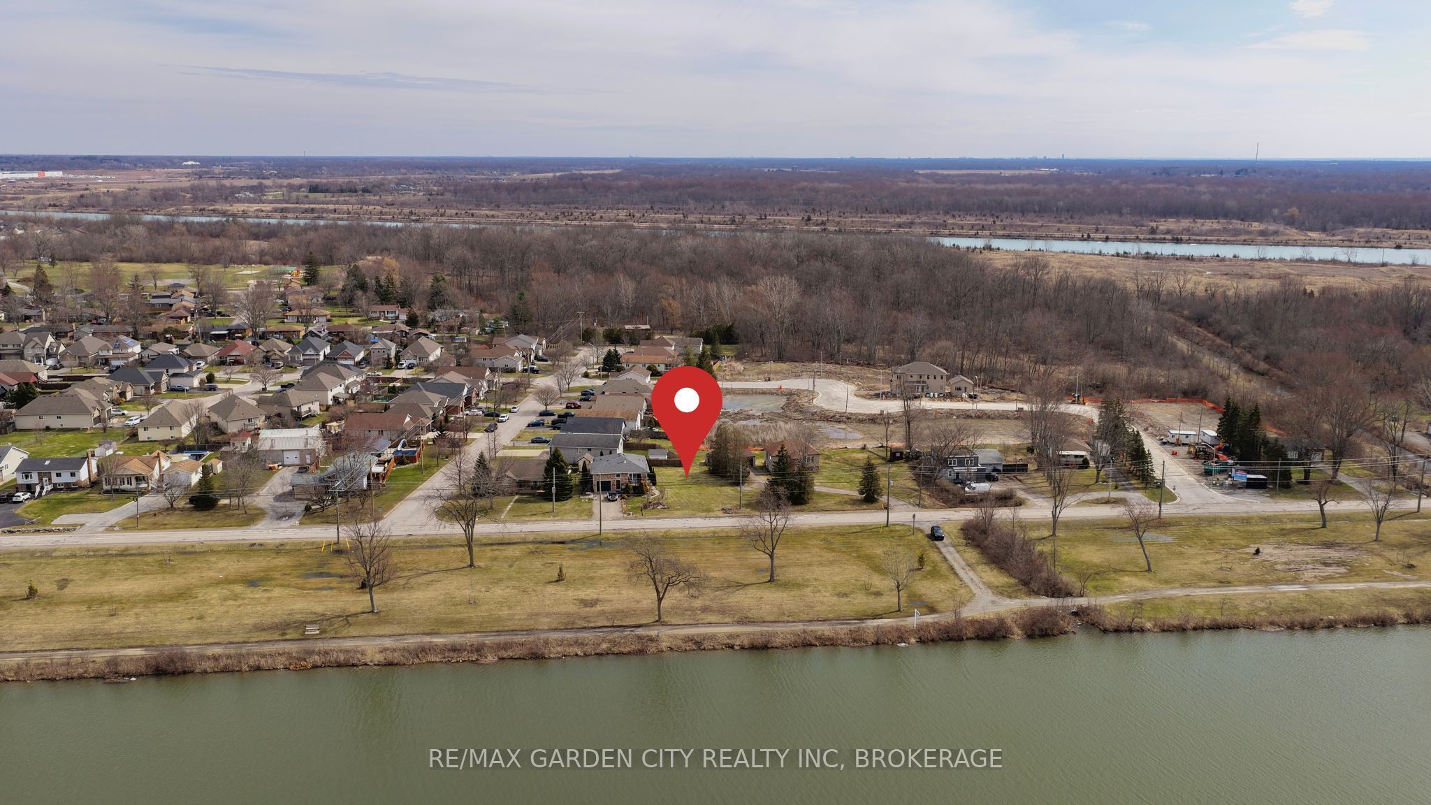 156 Kingsway Property Photo 12