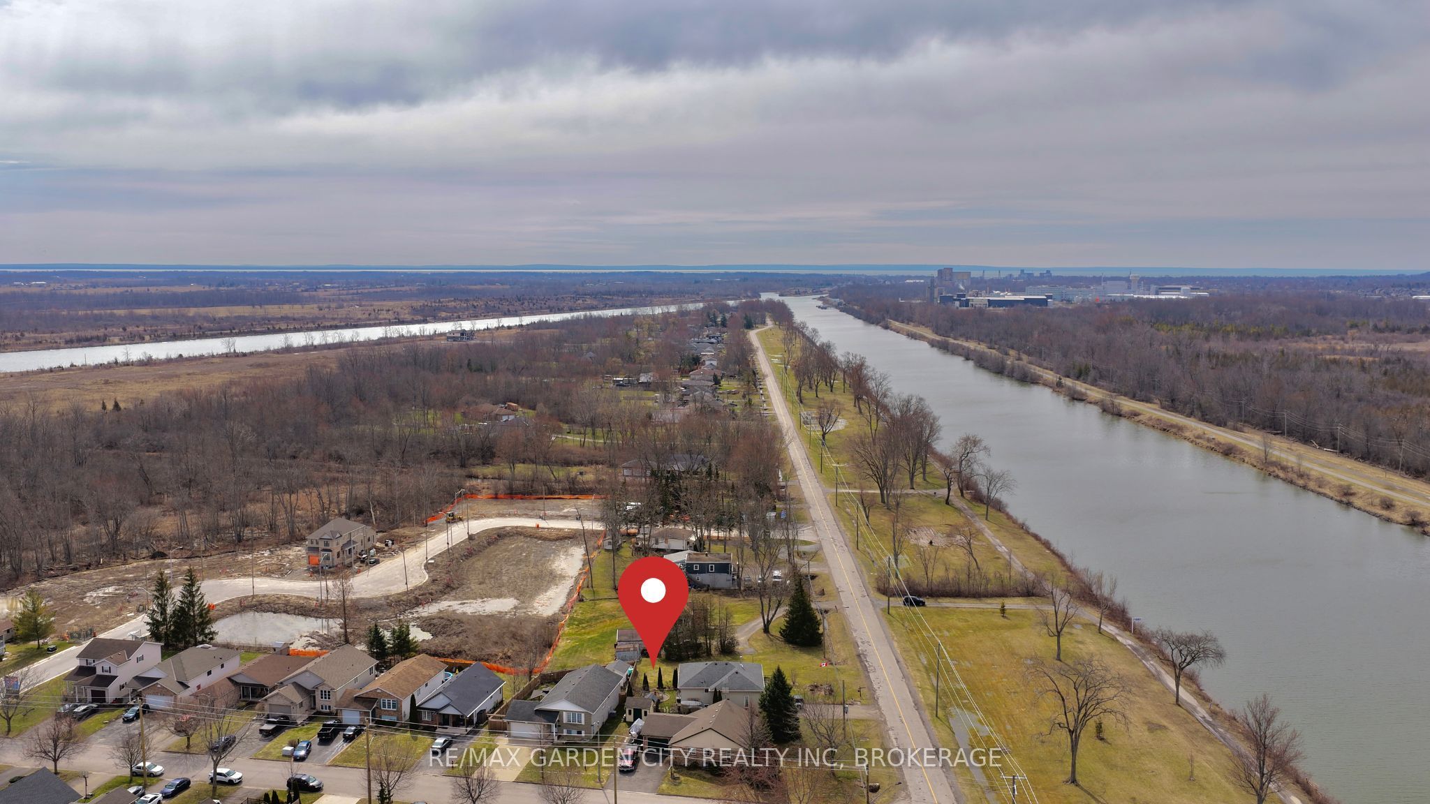 156 Kingsway Property Photo 14