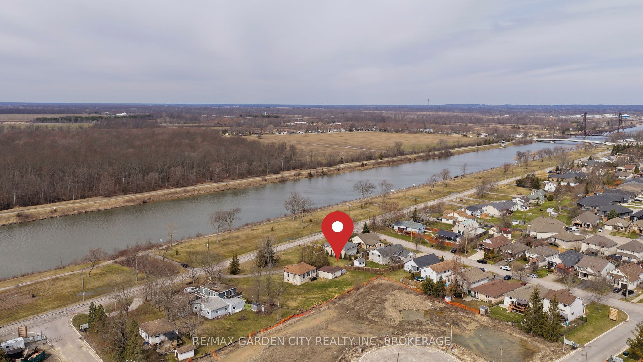 156 Kingsway Property Photo 17