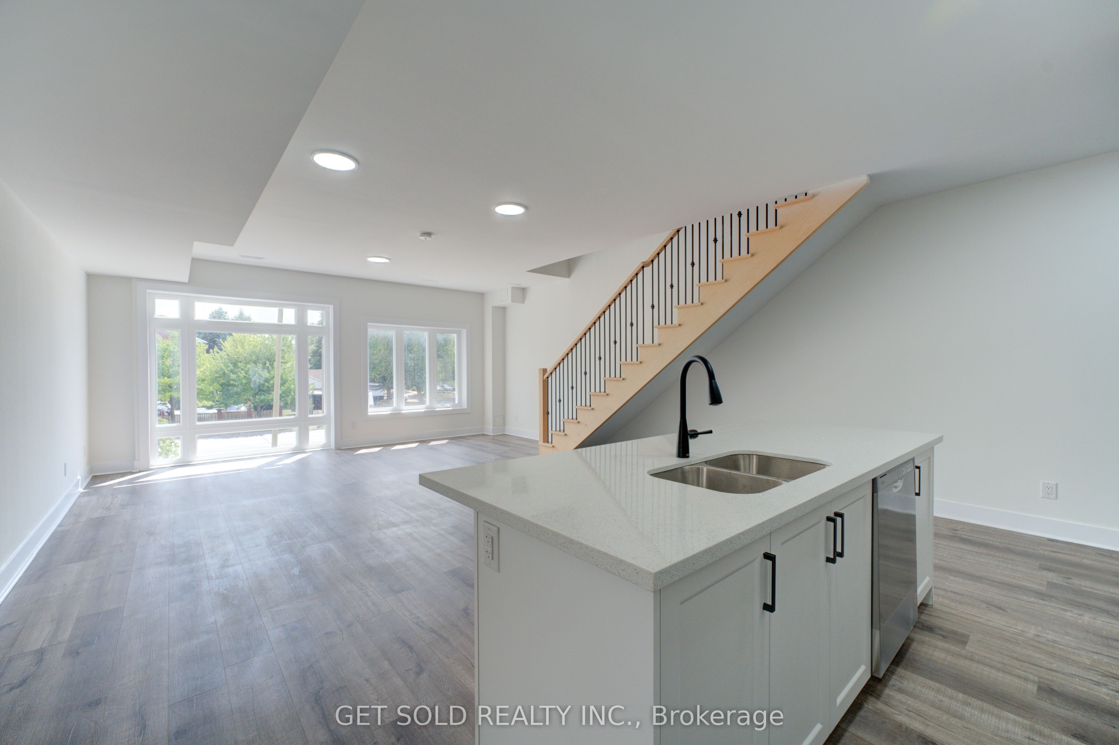 6701 Thorold Stone Road 12 Property Photo 1