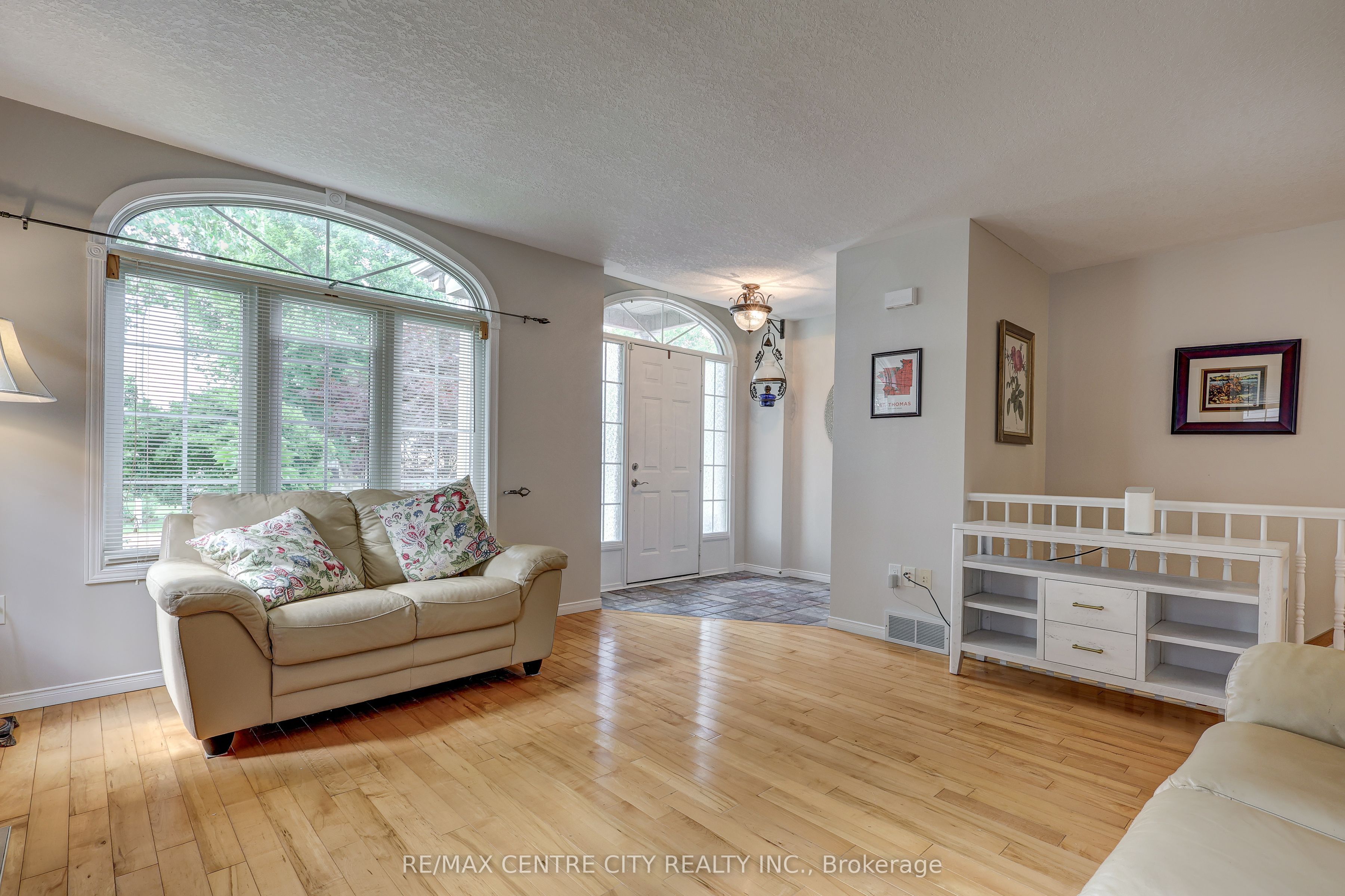 24 Schreyer Drive Property Photo 9