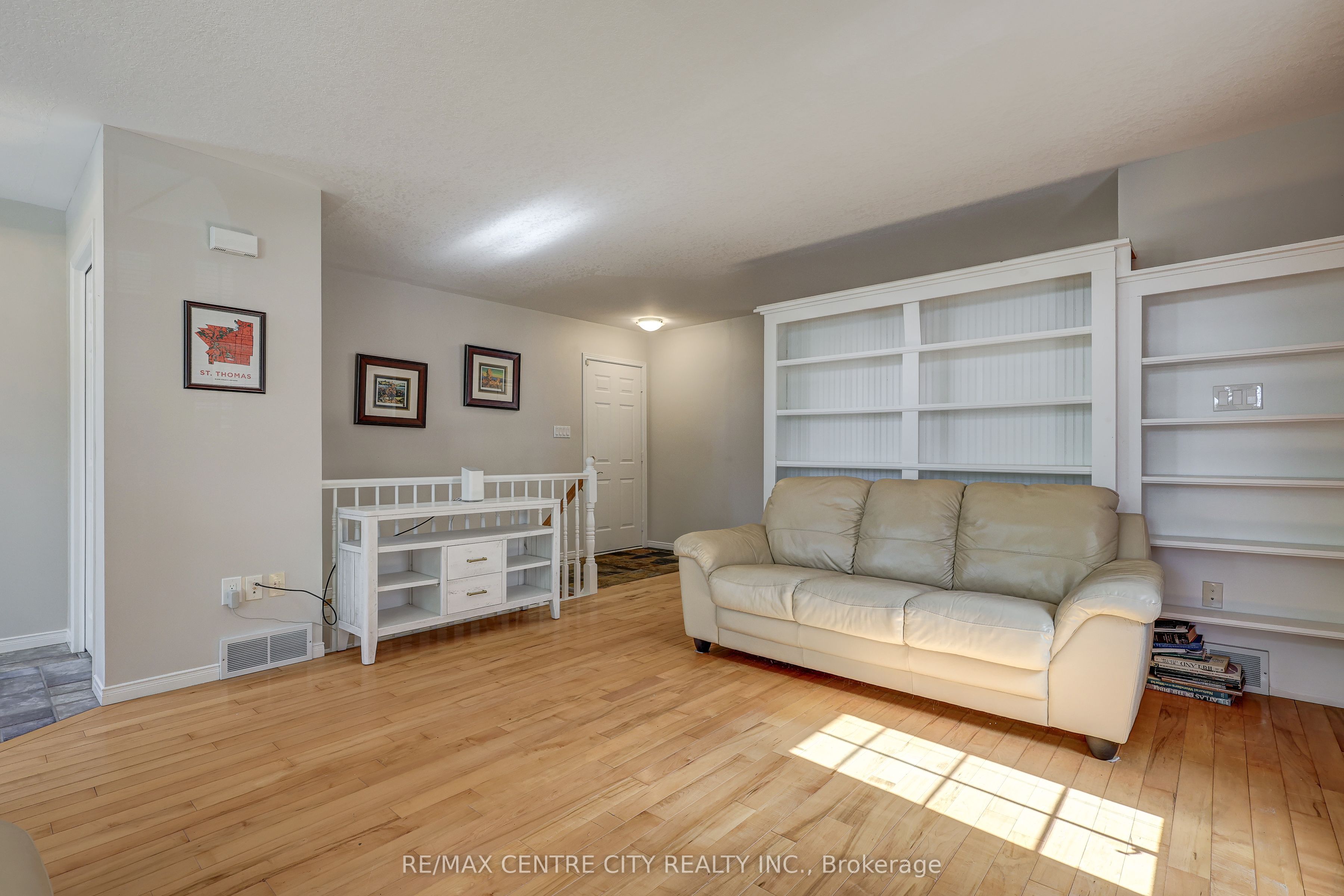 24 Schreyer Drive Property Photo 10