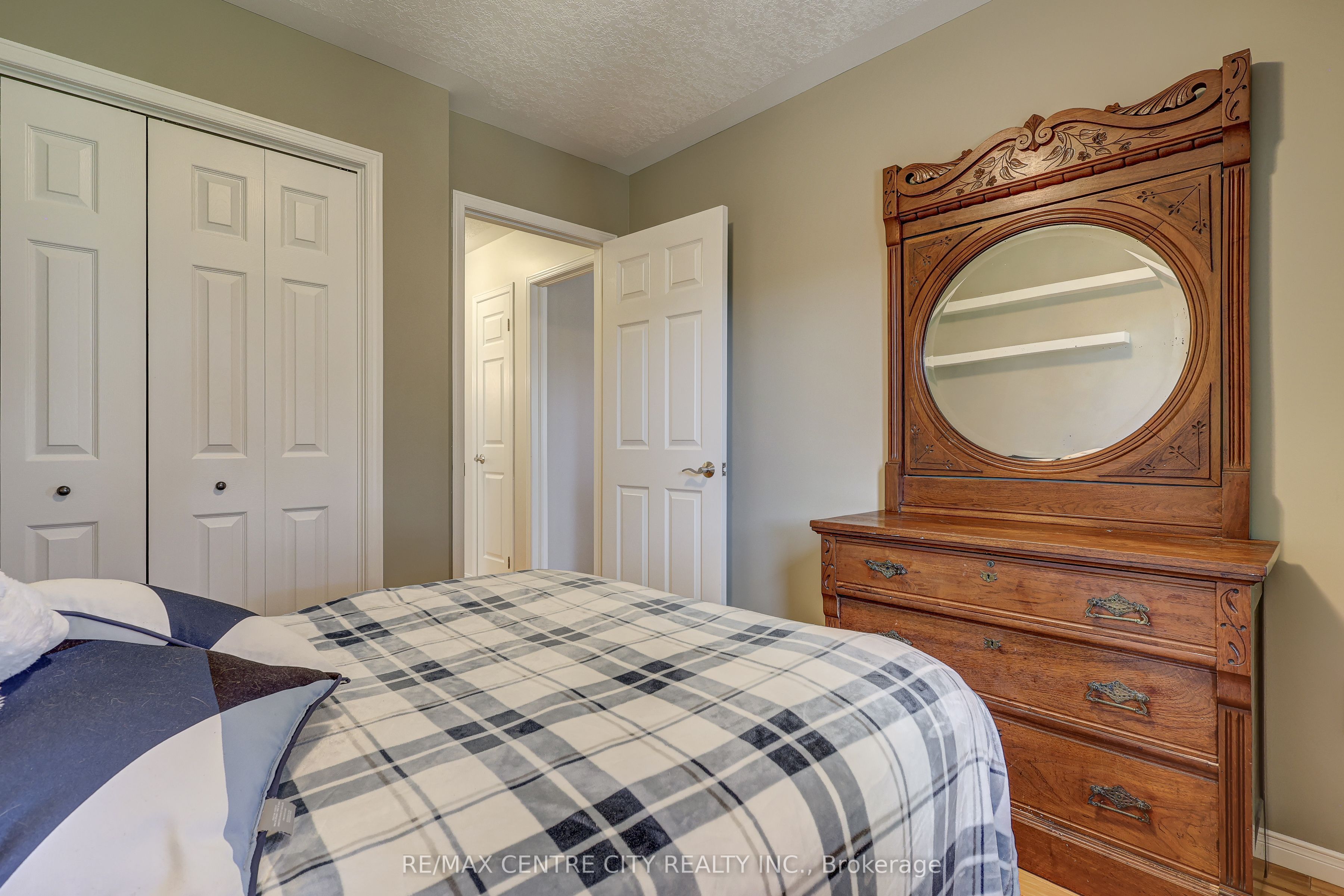 24 Schreyer Drive Property Photo 22