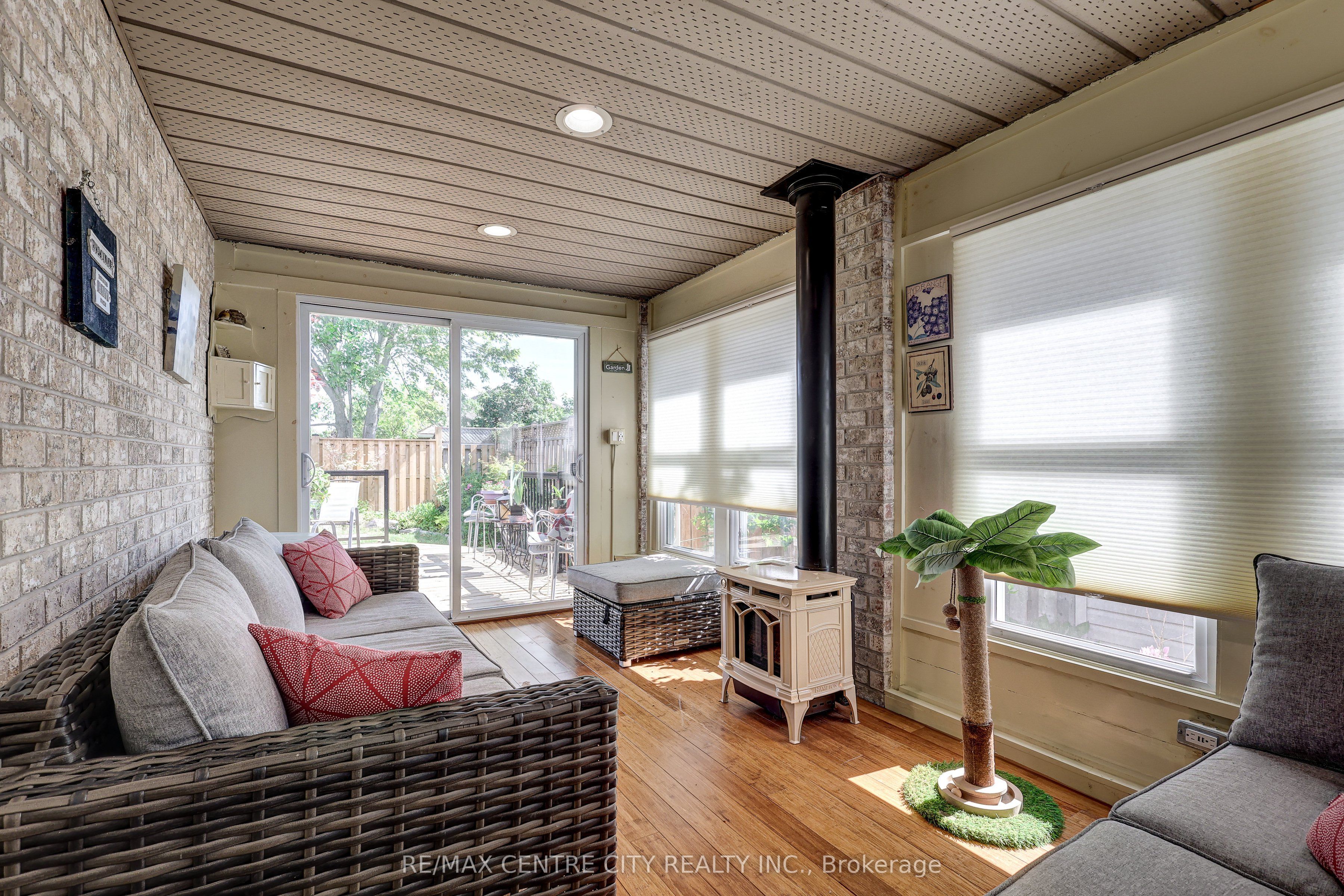 24 Schreyer Drive Property Photo 27