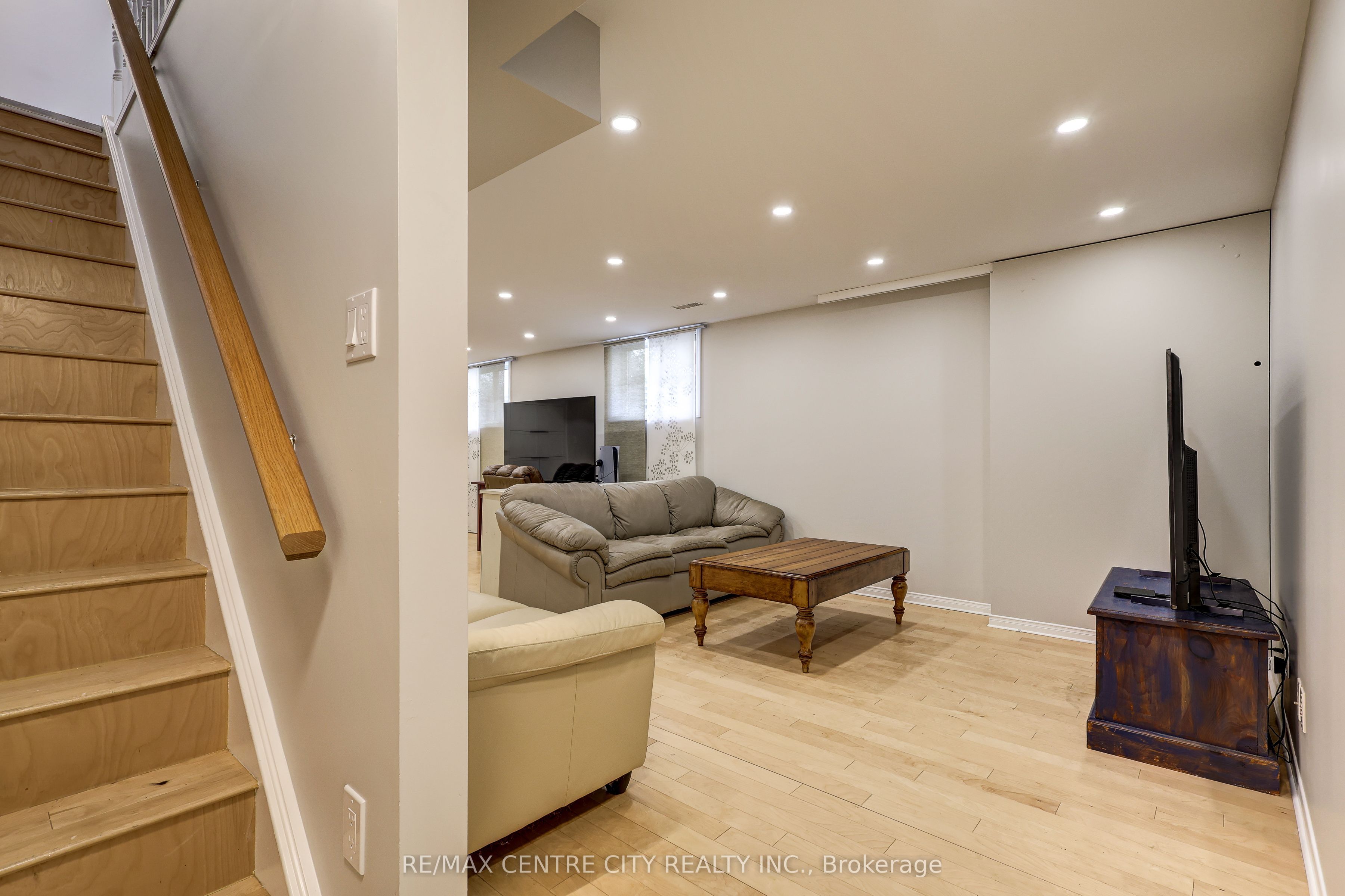 24 Schreyer Drive Property Photo 29