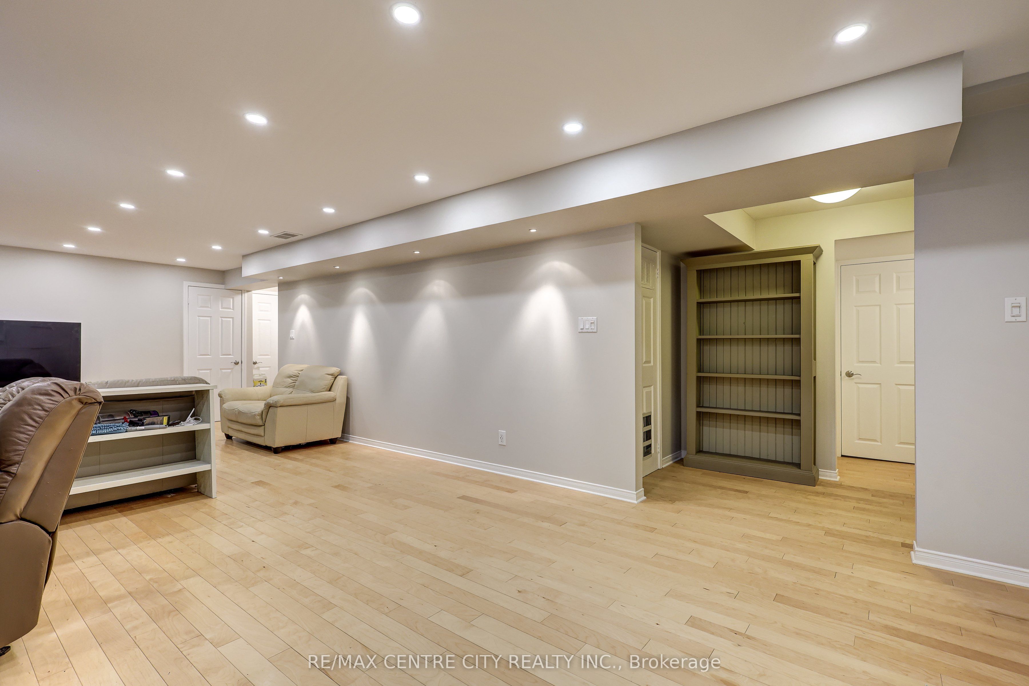 24 Schreyer Drive Property Photo 34