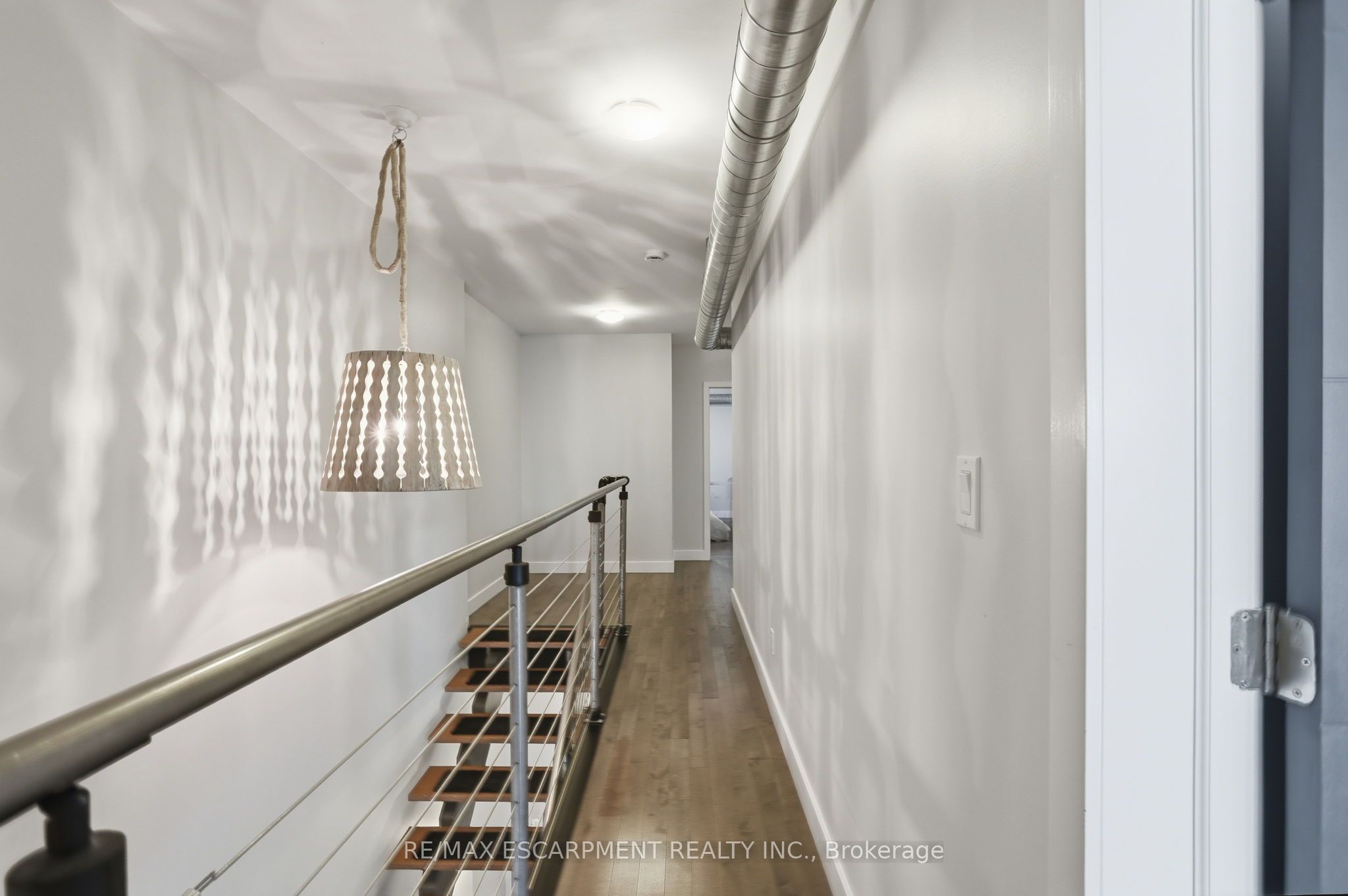 414 John Street Property Photo 25