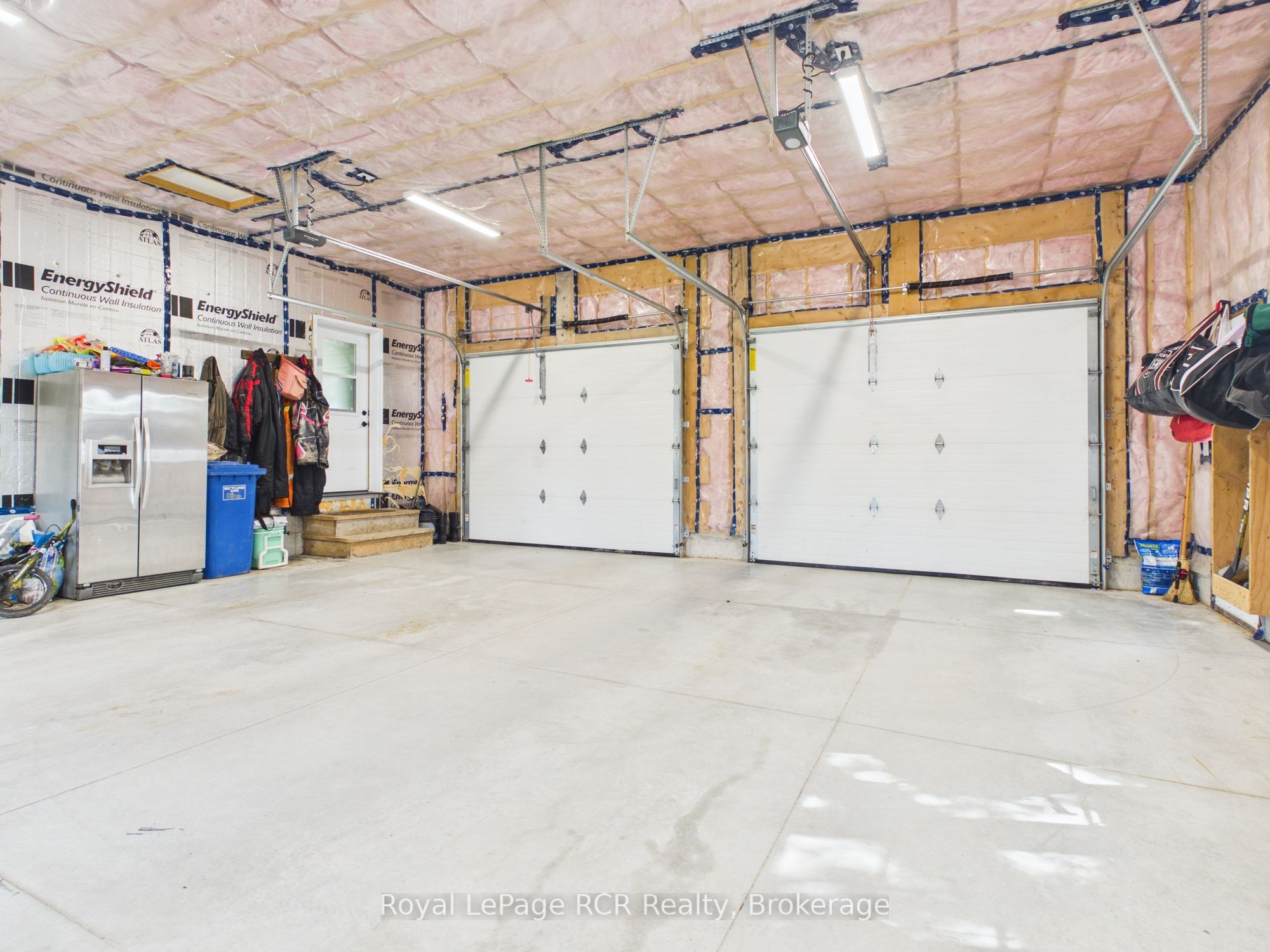 482 Wolsley Street Property Photo 45