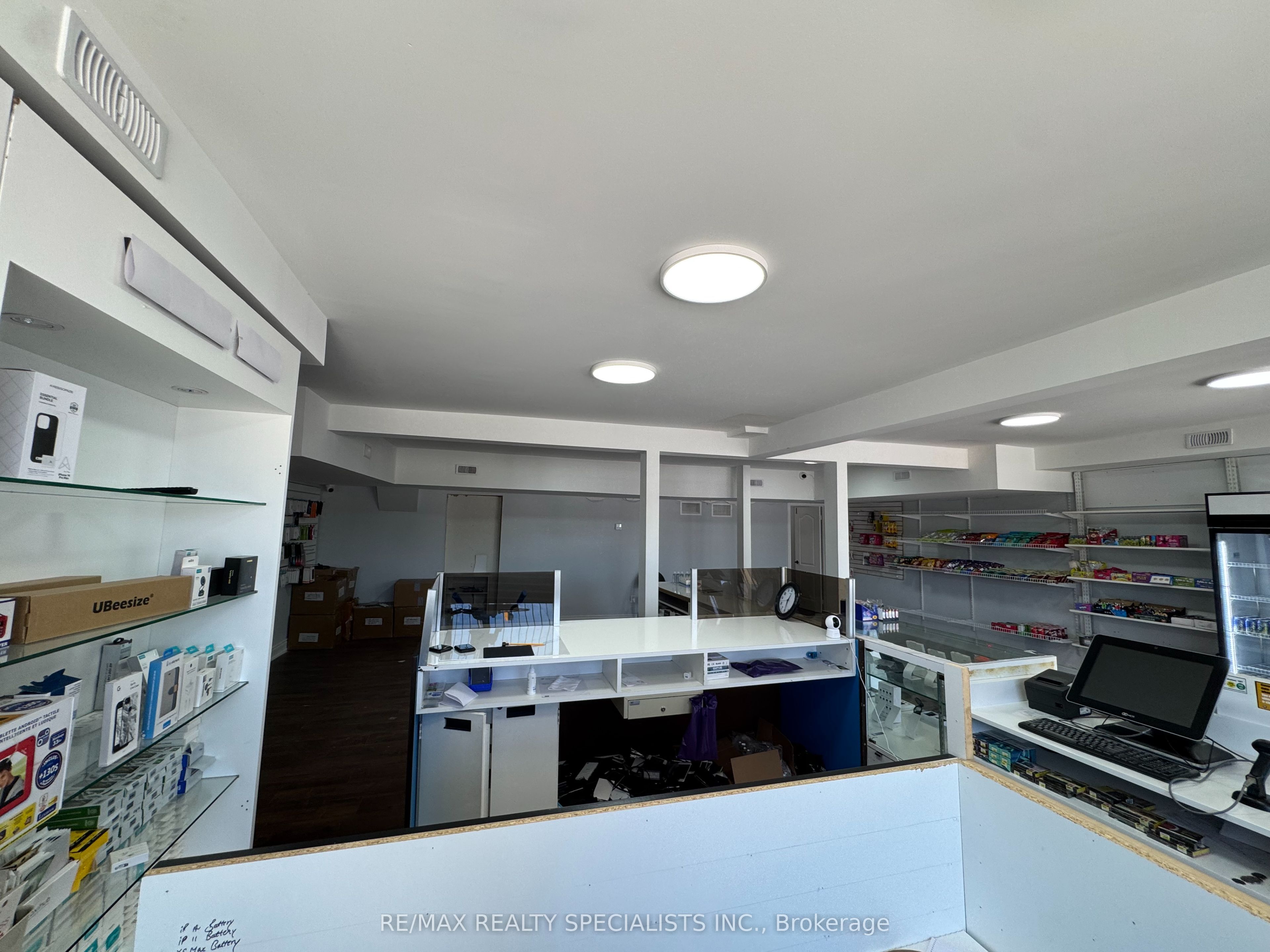 25 Park Hill Road W Property Photo 8