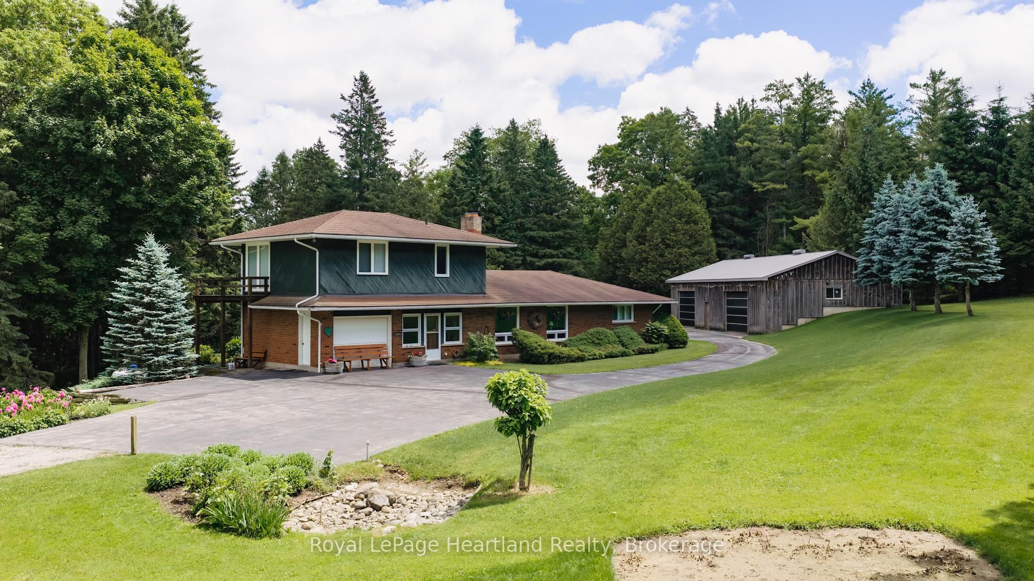 81833 London Road Property Photo 1