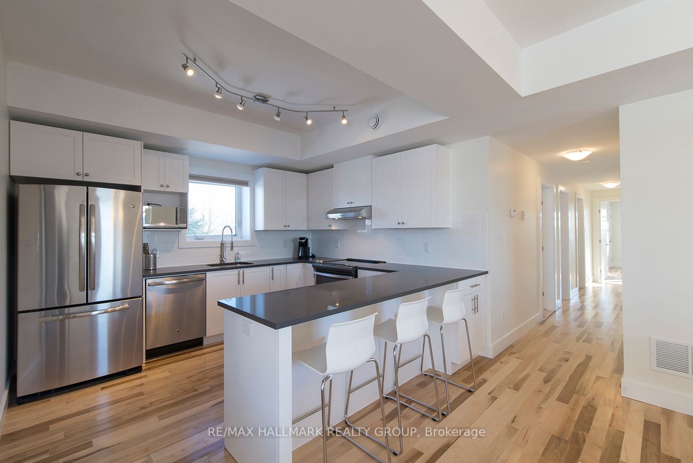 550 Guy Street Property Photo 3