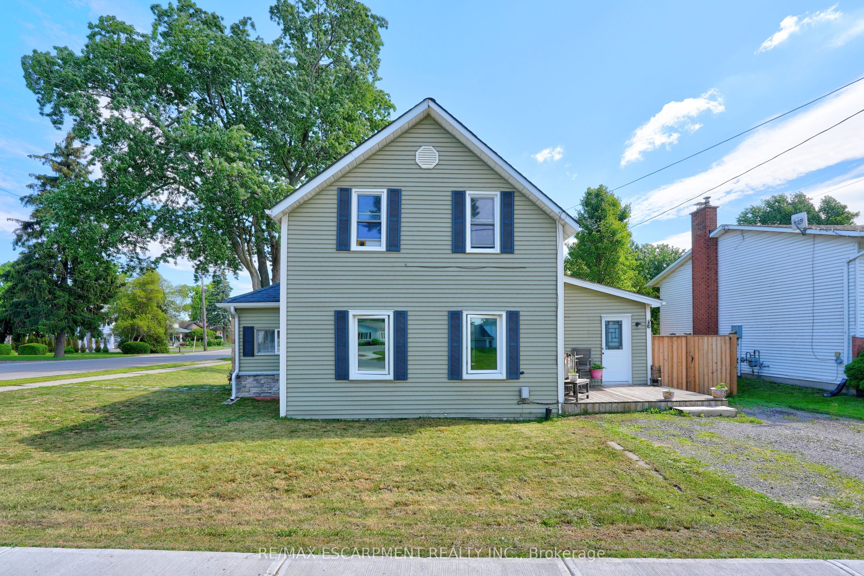 503 John Street Property Photo 7