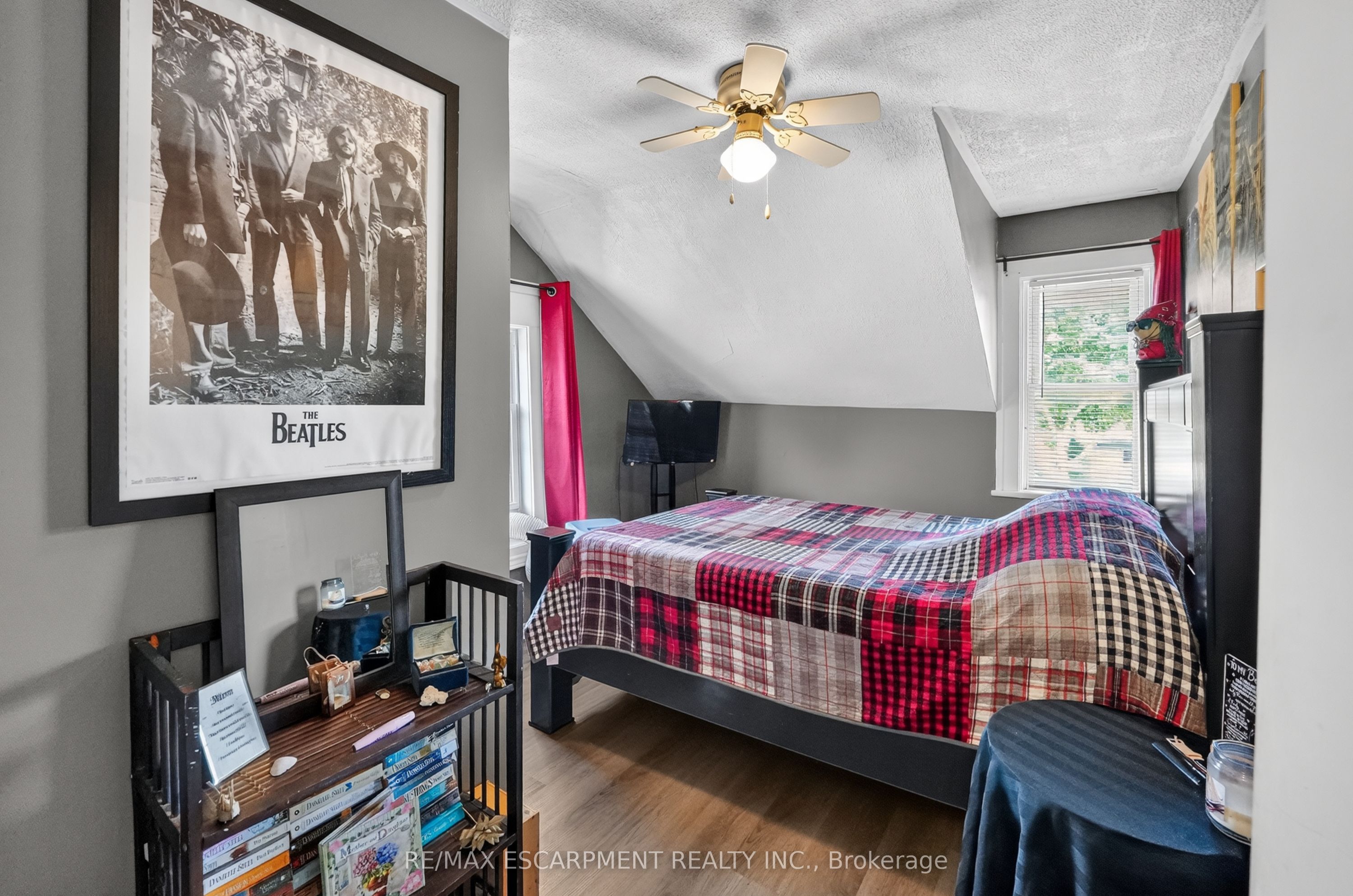 503 John Street Property Photo 25