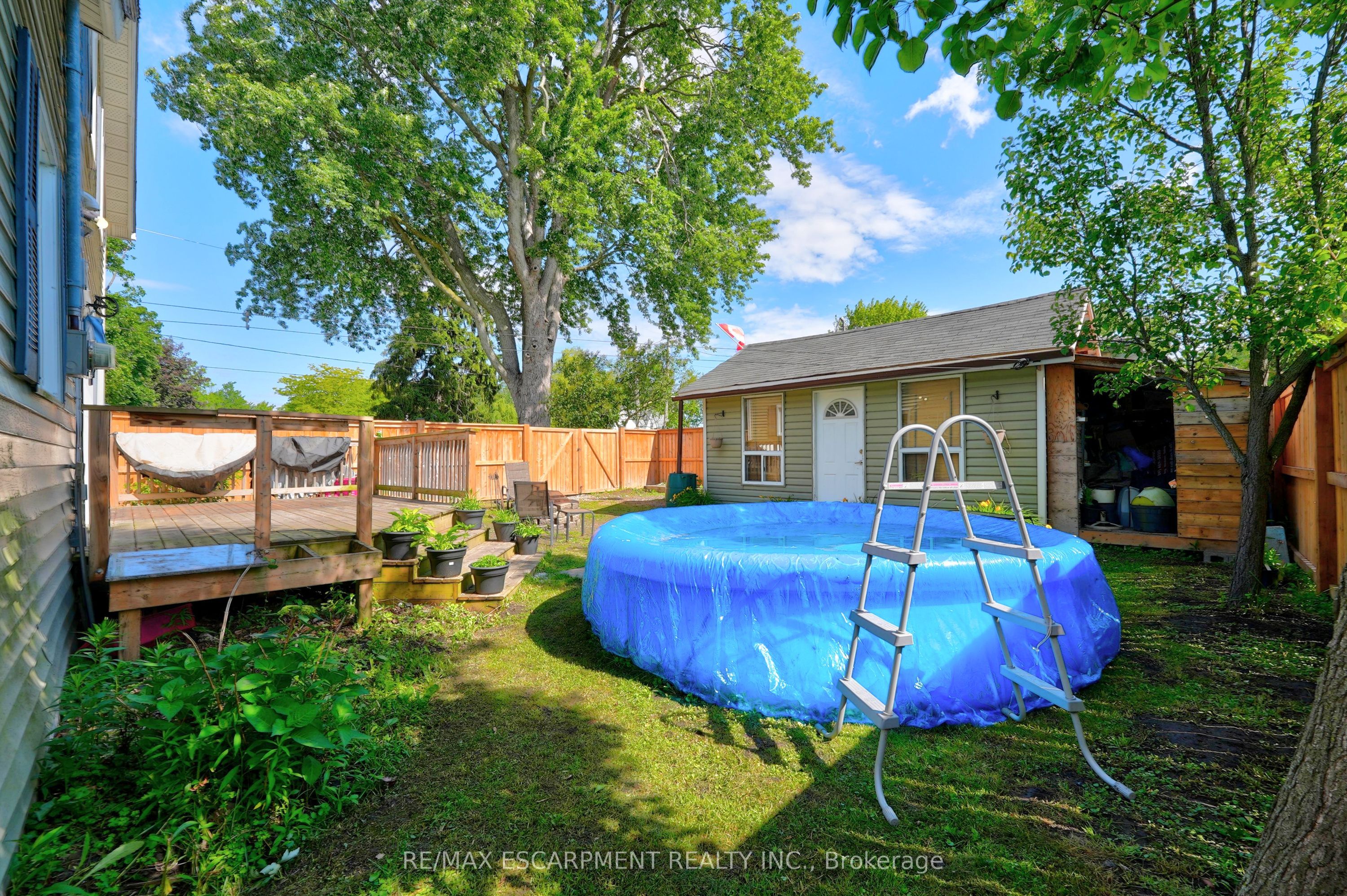 503 John Street Property Photo 32