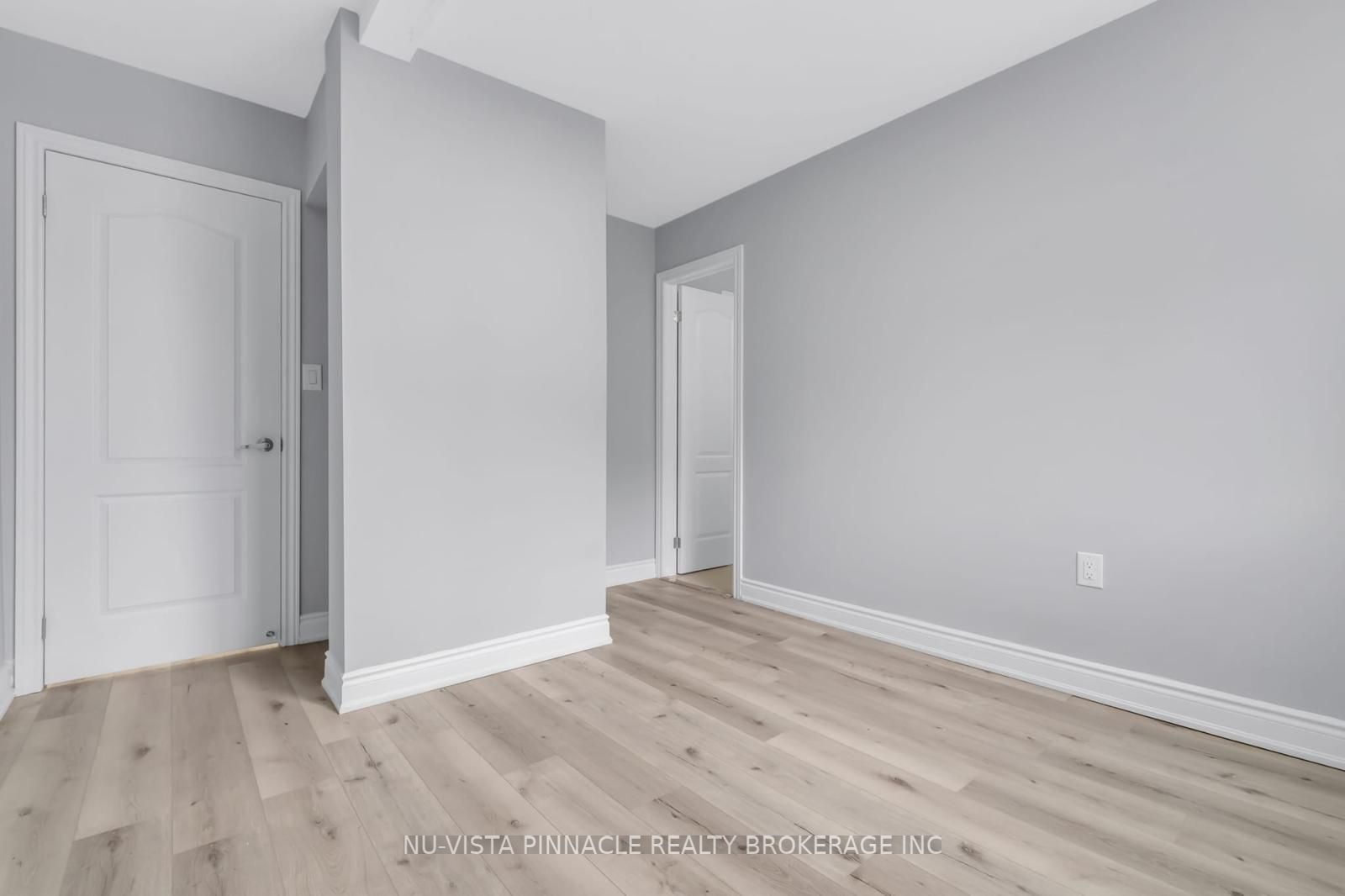 389 Lyle Street Property Photo 9