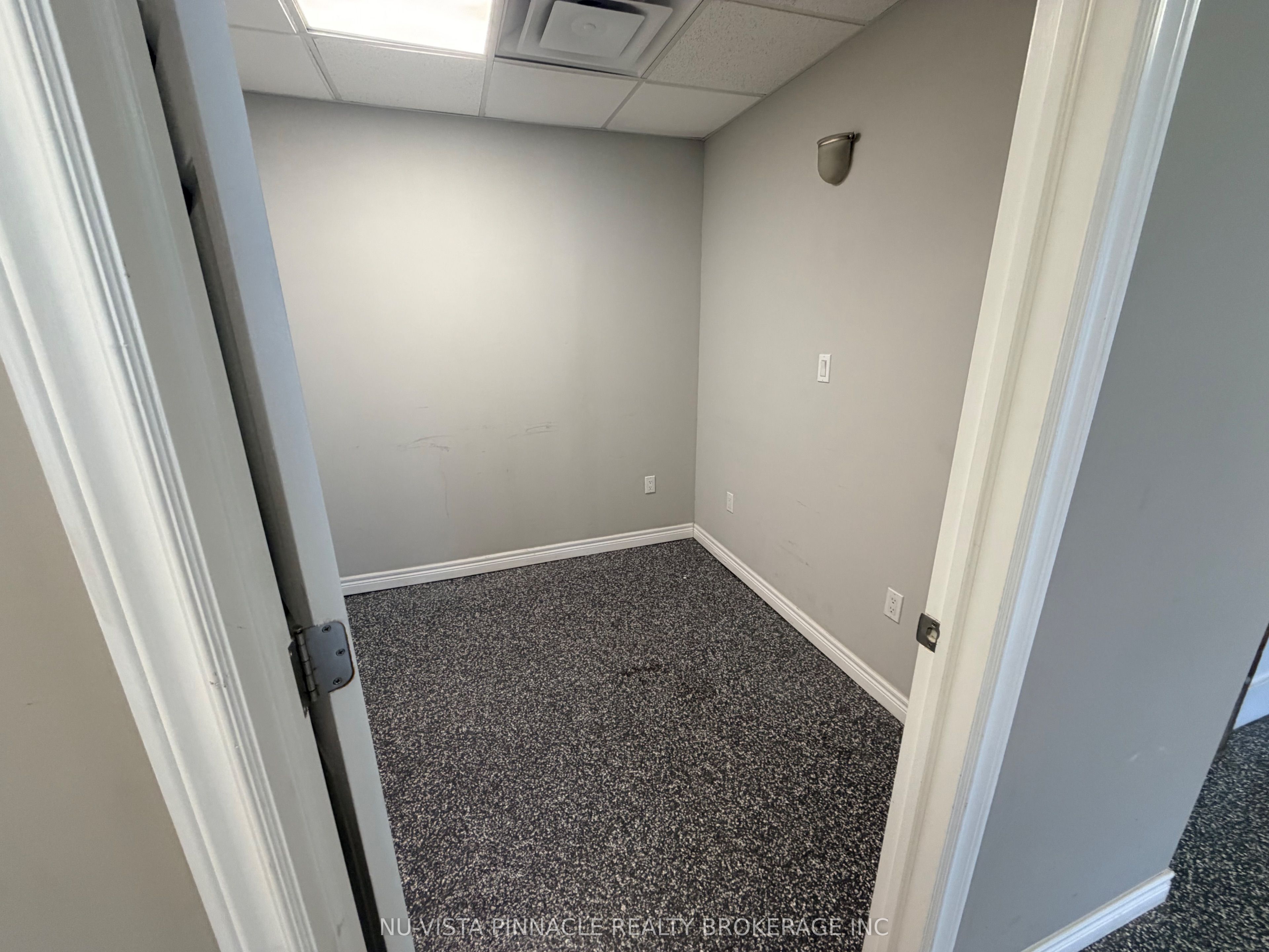 389 Lyle Street Property Photo 23