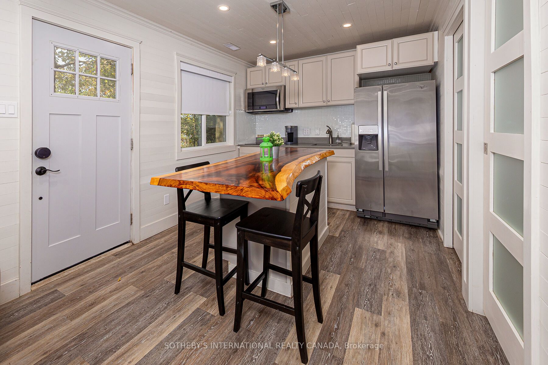 345 Thousand Islands Parkway Property Photo 17