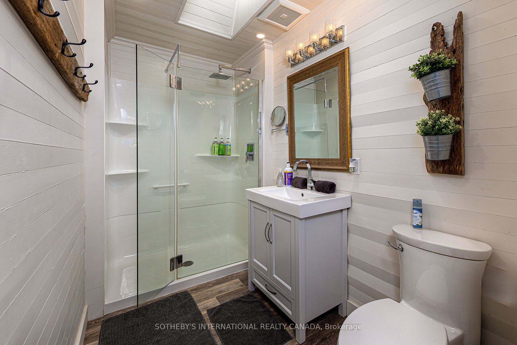 345 Thousand Islands Parkway Property Photo 21