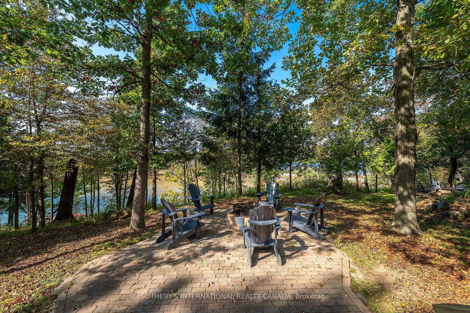 345 Thousand Islands Parkway Property Photo 22