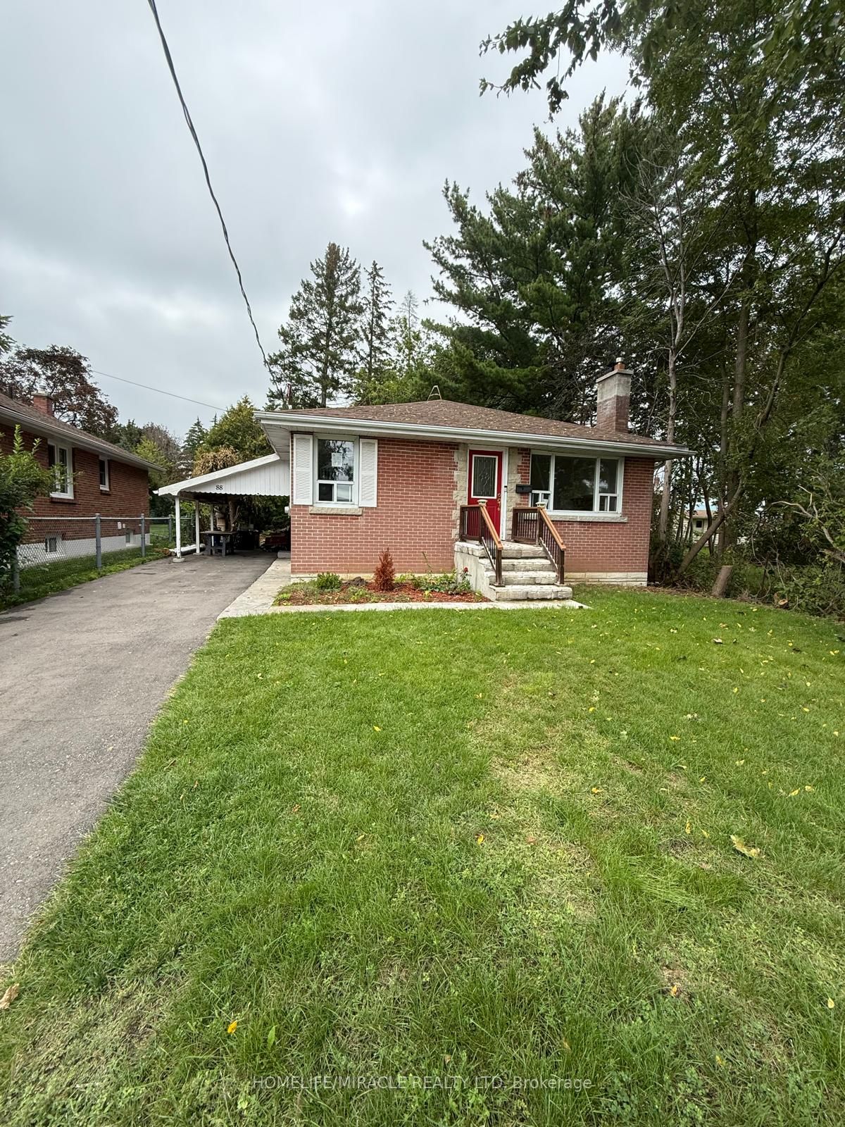 88 Crestview Avenue Property Photo 1