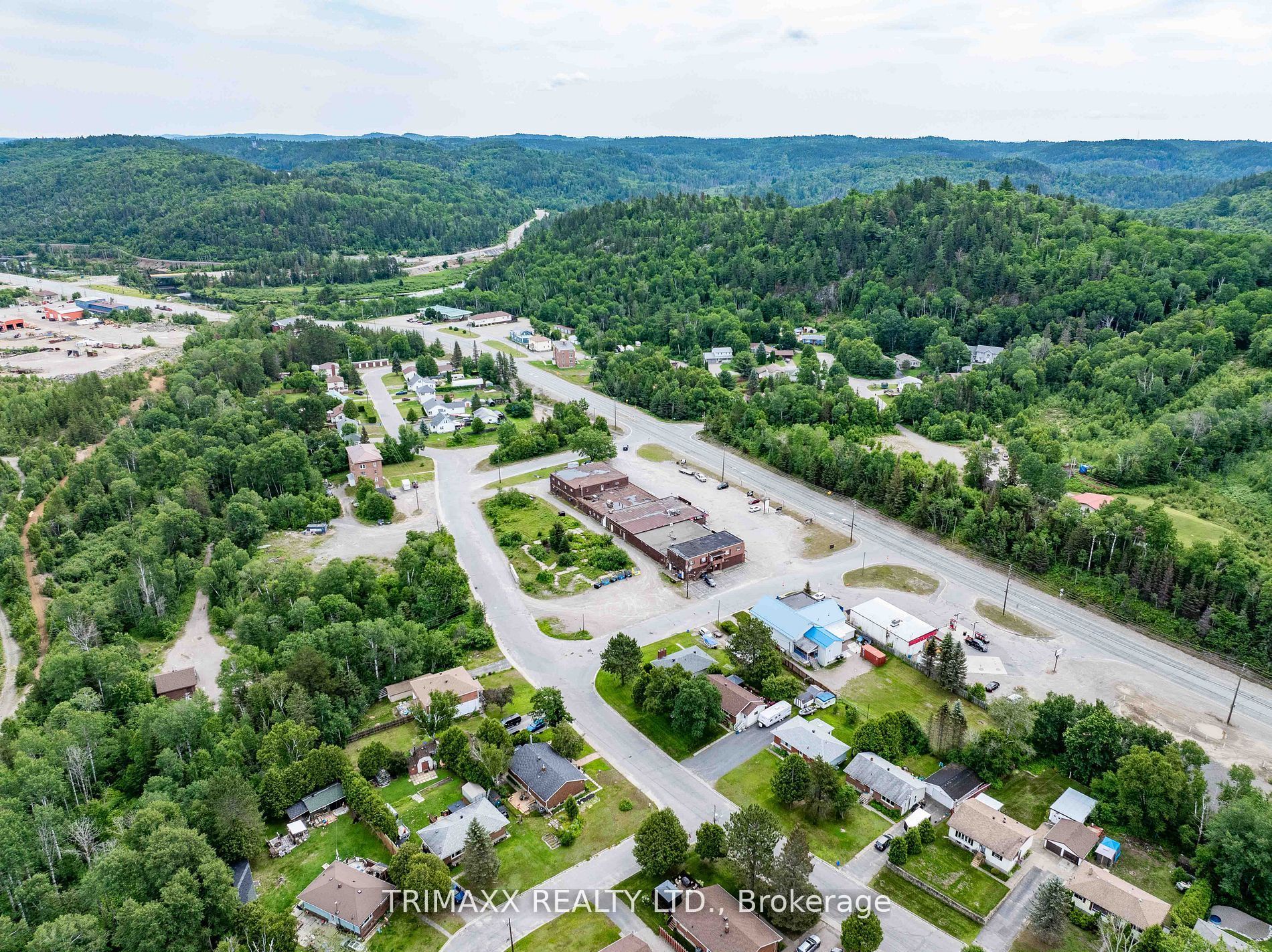6 Regional Road 7 Property Photo 10