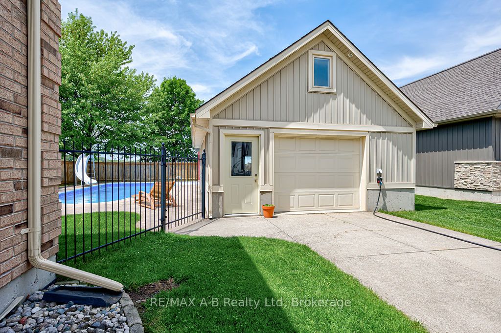 194 Station Road Property Photo 34