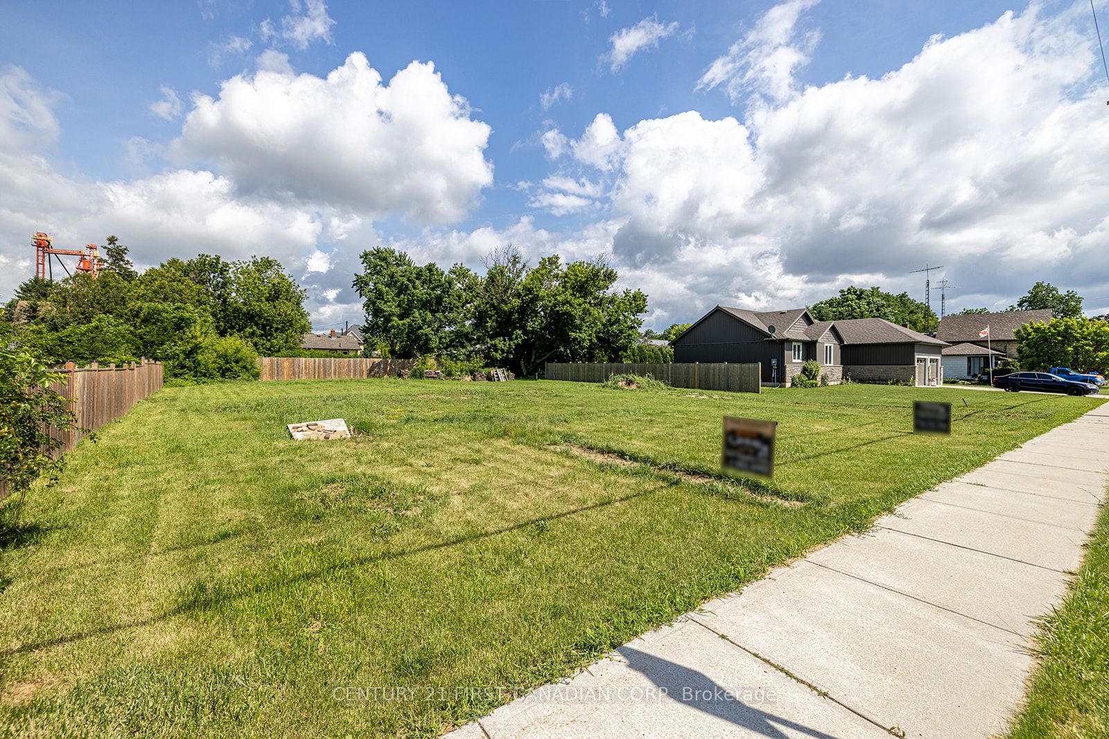 277848 Kerwood Road Property Photo 1